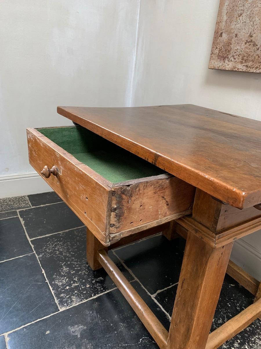 18th Century Italian Side Table Rent Table For Sale 4