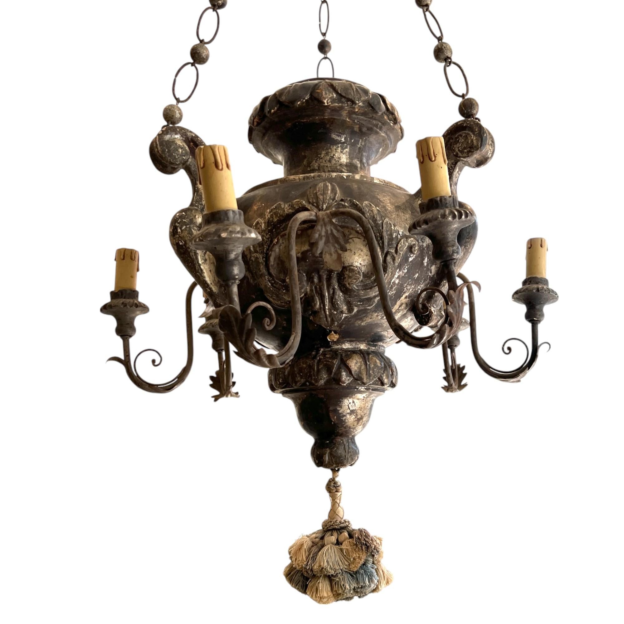 Linterna Antigua de Madera Plateada Italiana del Siglo XVIII de Milán en Bastante bueno estado para la venta en New Orleans, LA