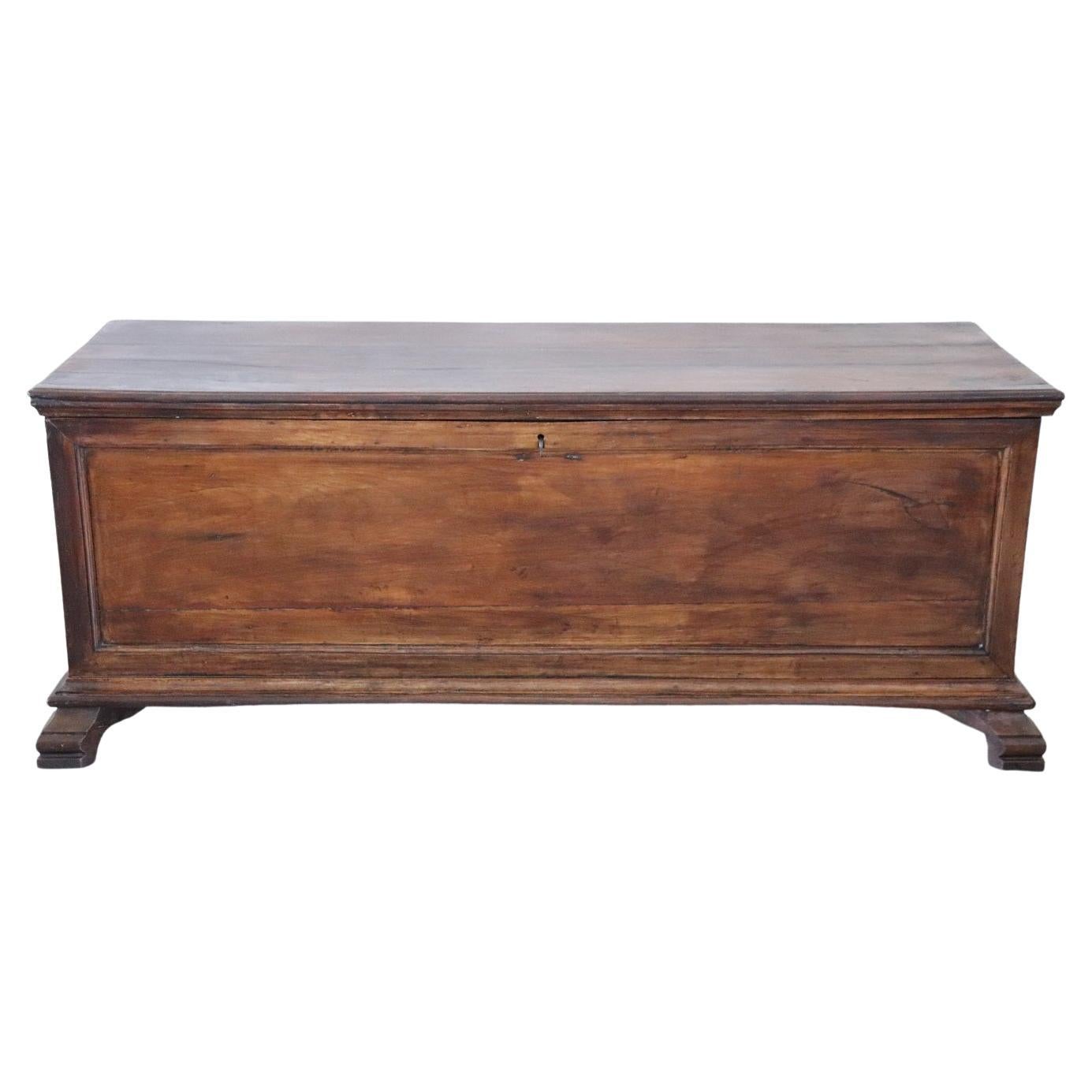 18th Century Italian Solid Cherry Wood Blanket Chest For Sale at