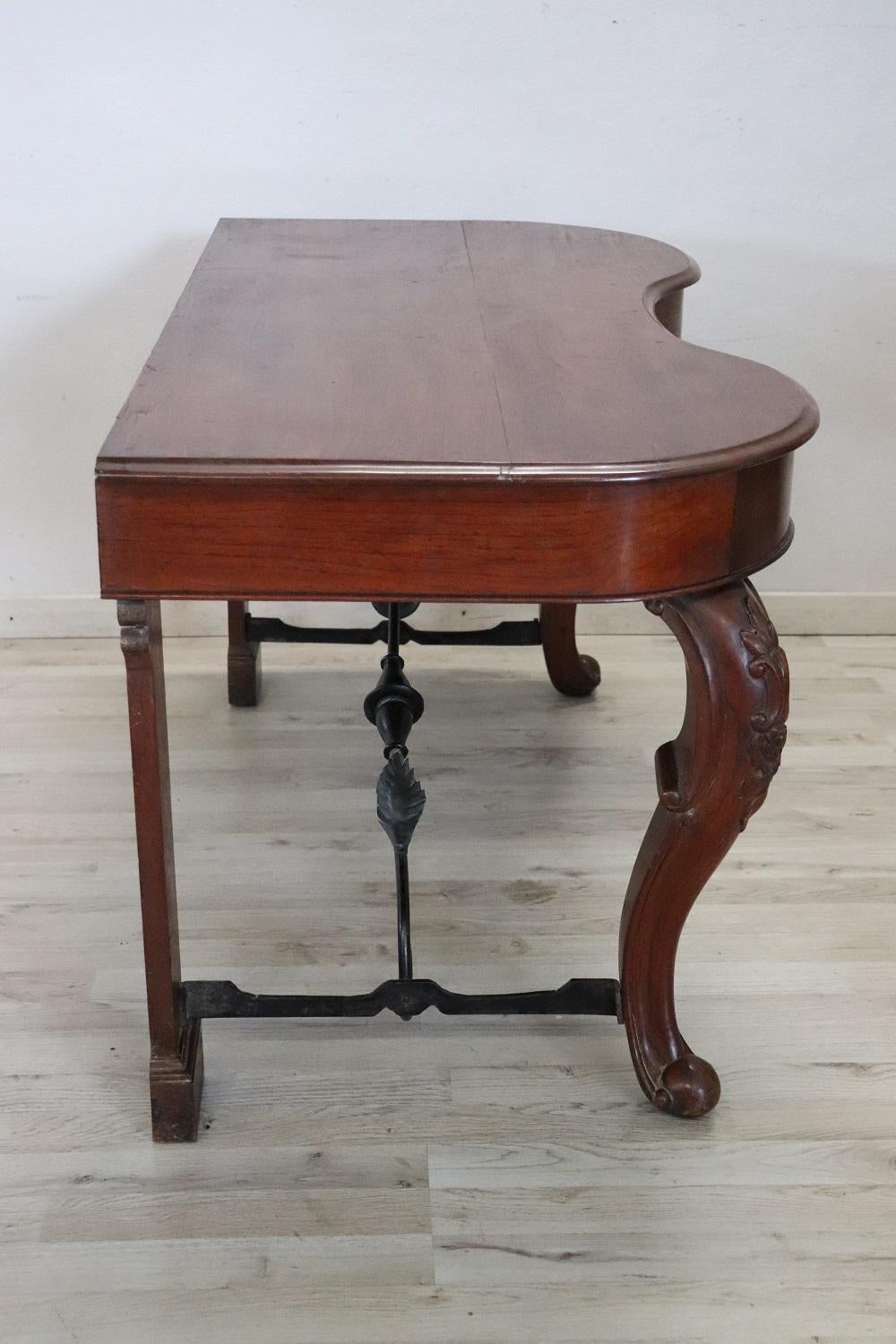 18th Century Italian Solid Oak Wood Antique Console Table For Sale 2