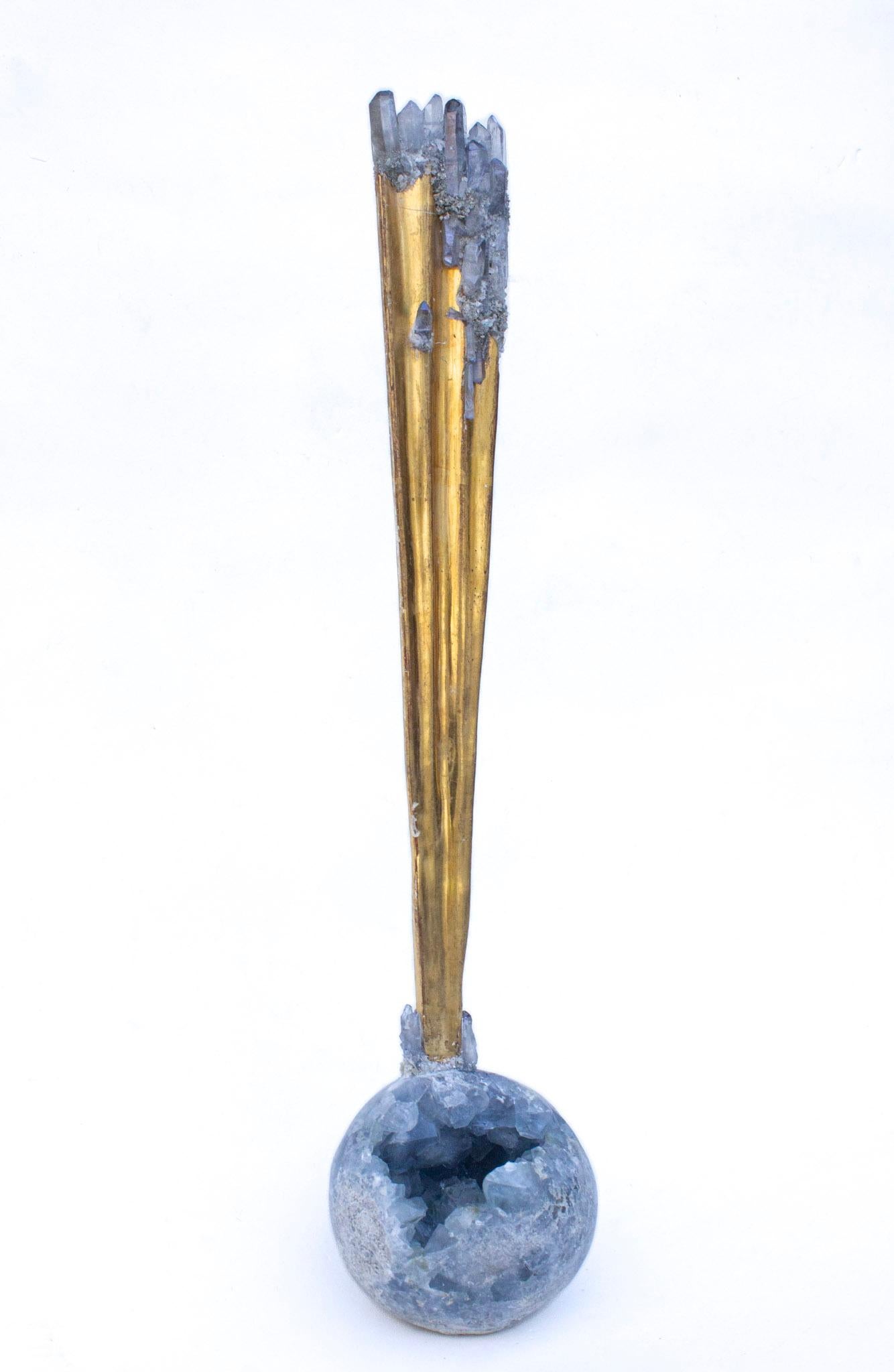 Rayo de Sol Italiano del Siglo XVIII sobre una Esfera de Celesita Azul con Cuarzo Cristalino Rococó en venta