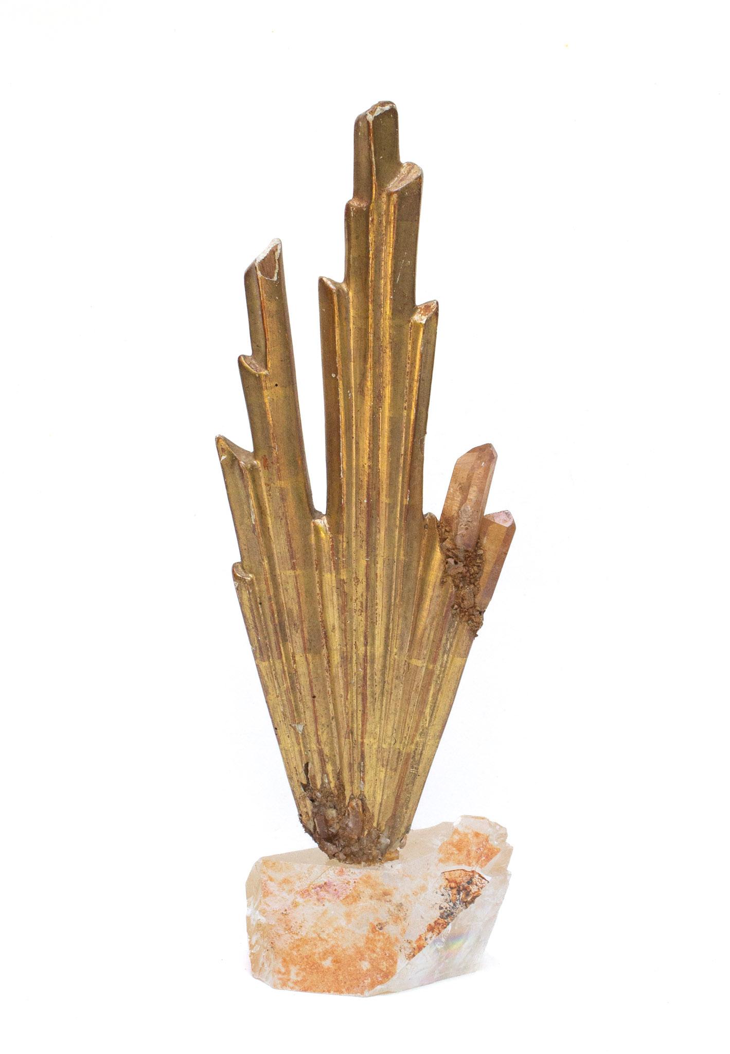 18th Century Italian Sunray with Tangerine Quartz on Phantom Red Calcite In Good Condition For Sale In Dublin, Dalkey
