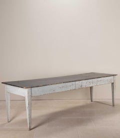 Tavolo italiano del XVIII secolo con vernice originale