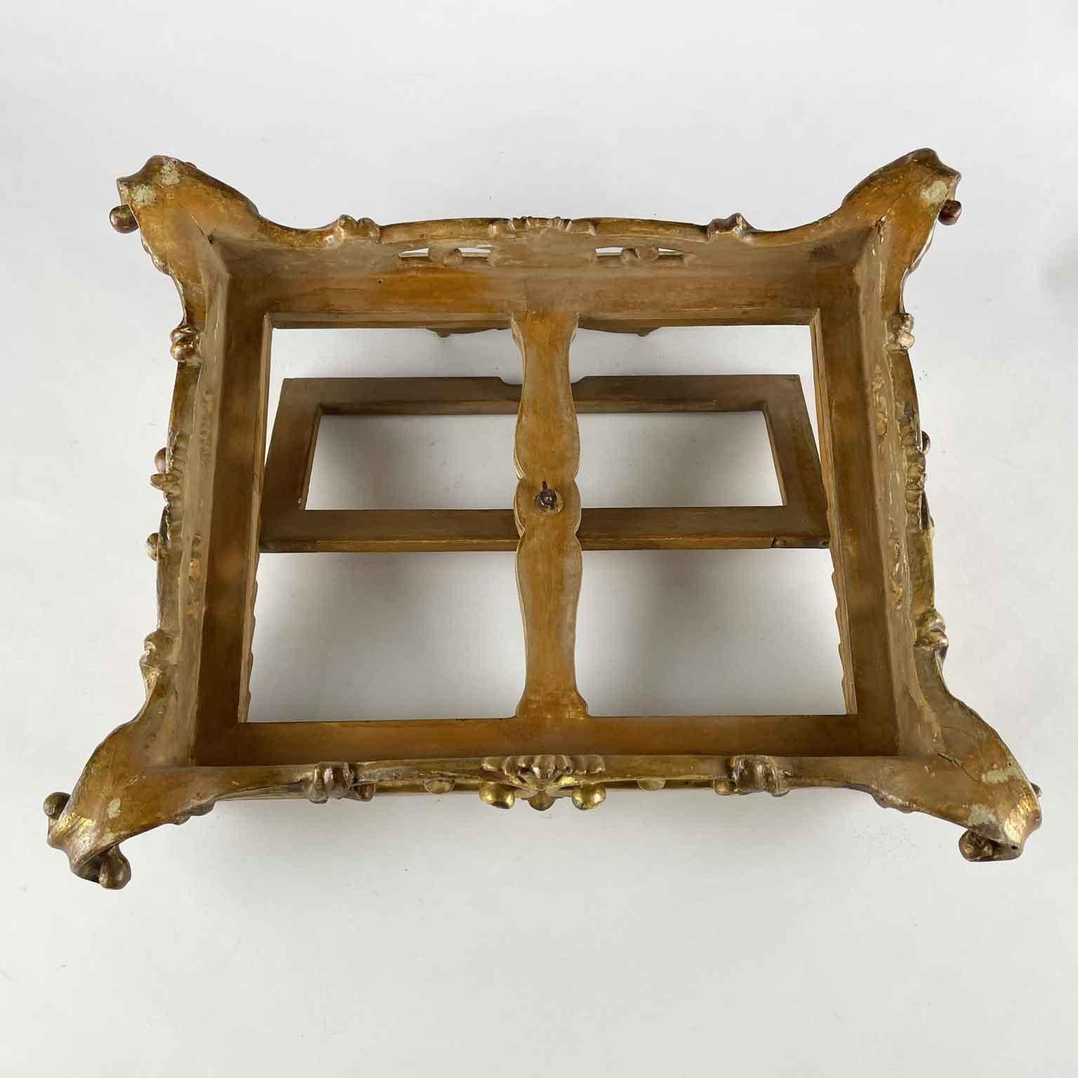 18th Century Italian Table Lectern Gilt Wood Turning Bookstand 4