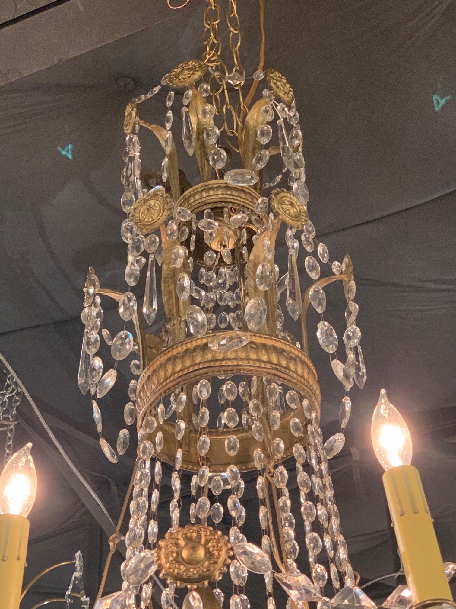 Lampadario in cristallo e tole toscano del XVIII secolo In condizioni buone in vendita a Dallas, TX
