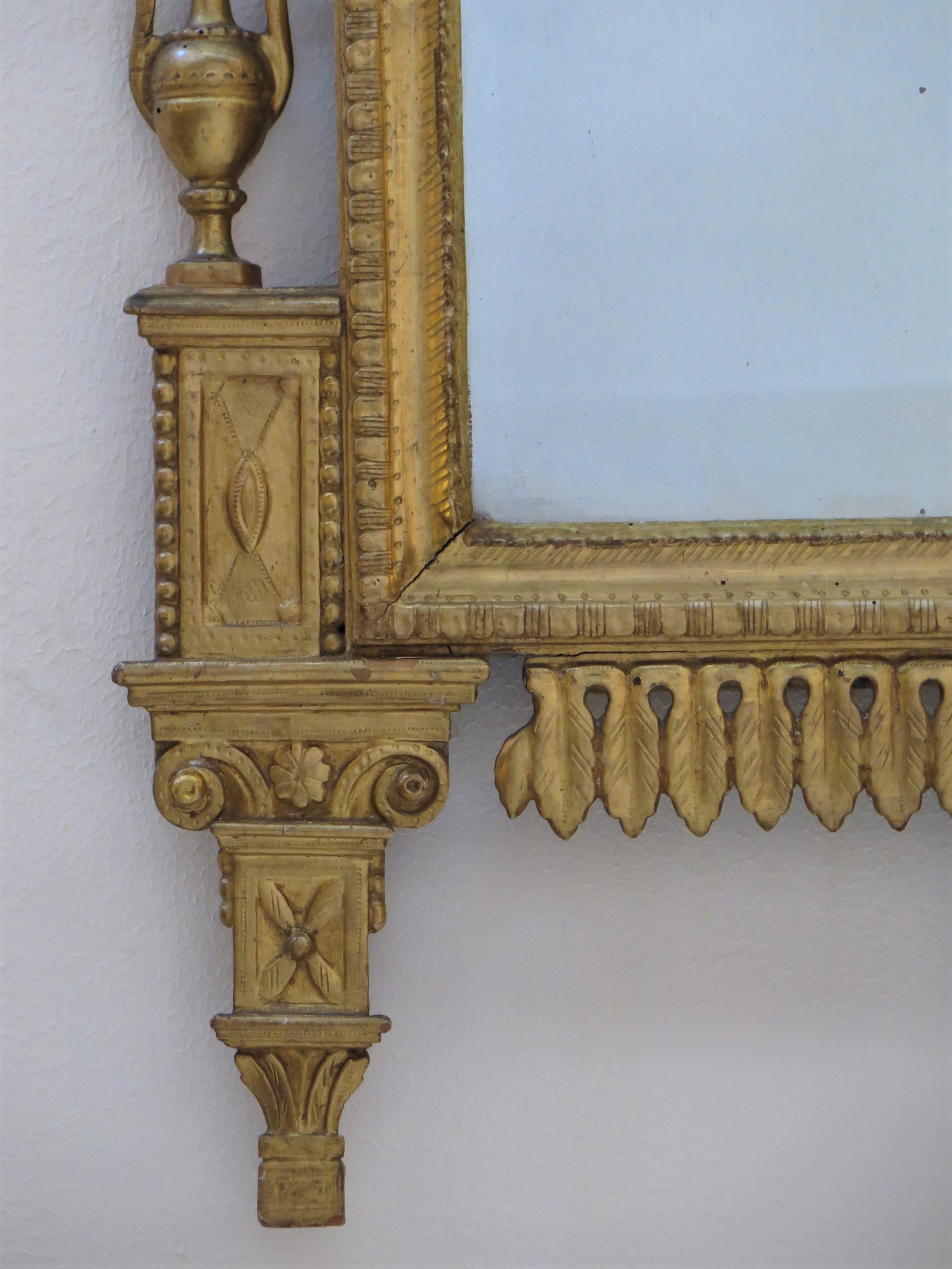 18th Century Italian (Tuscan) Neoclassical Giltwood Pier Glass For Sale 6