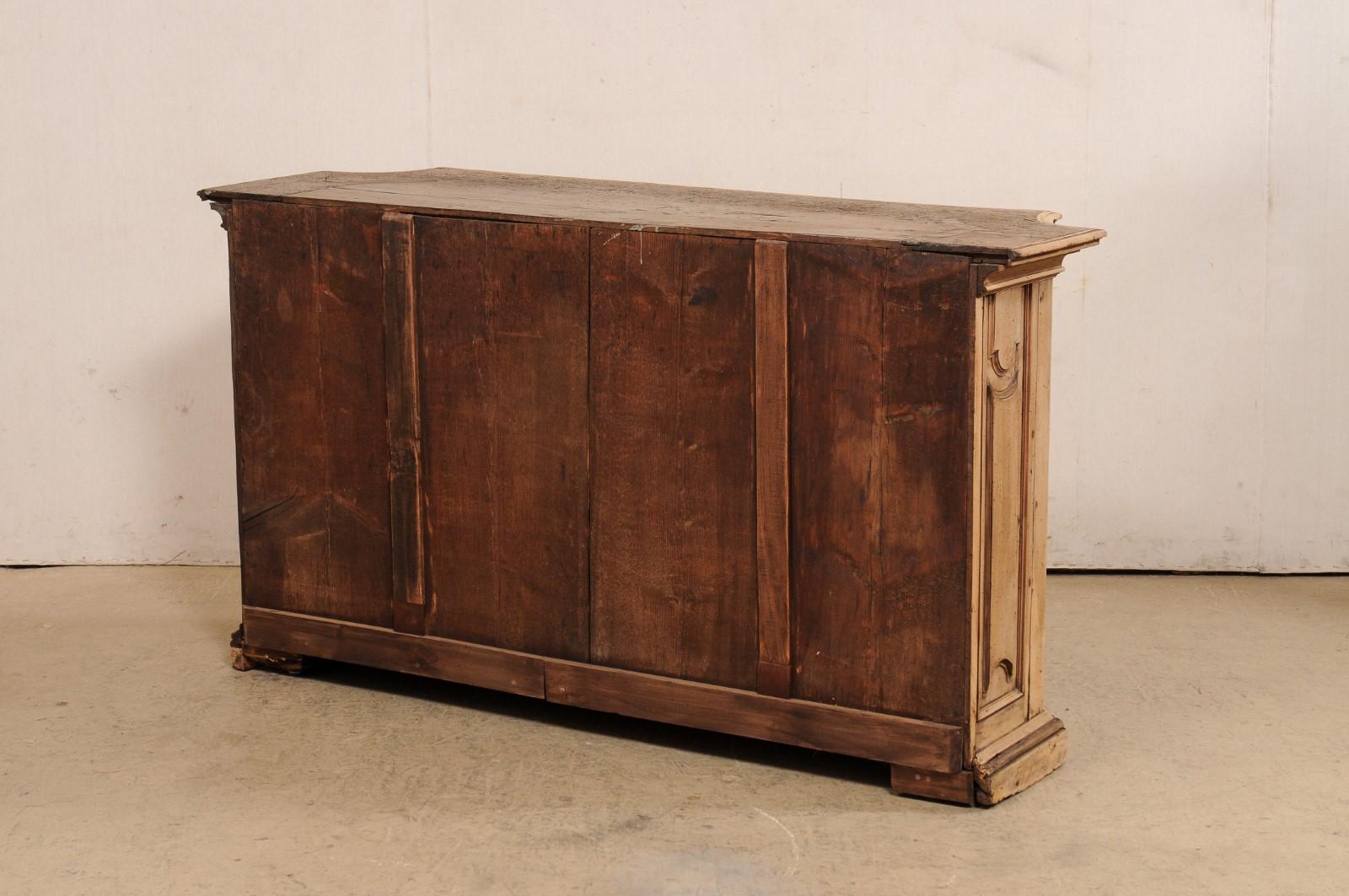 18th Century Italian Two-Door Wooden Console Credenza For Sale 3