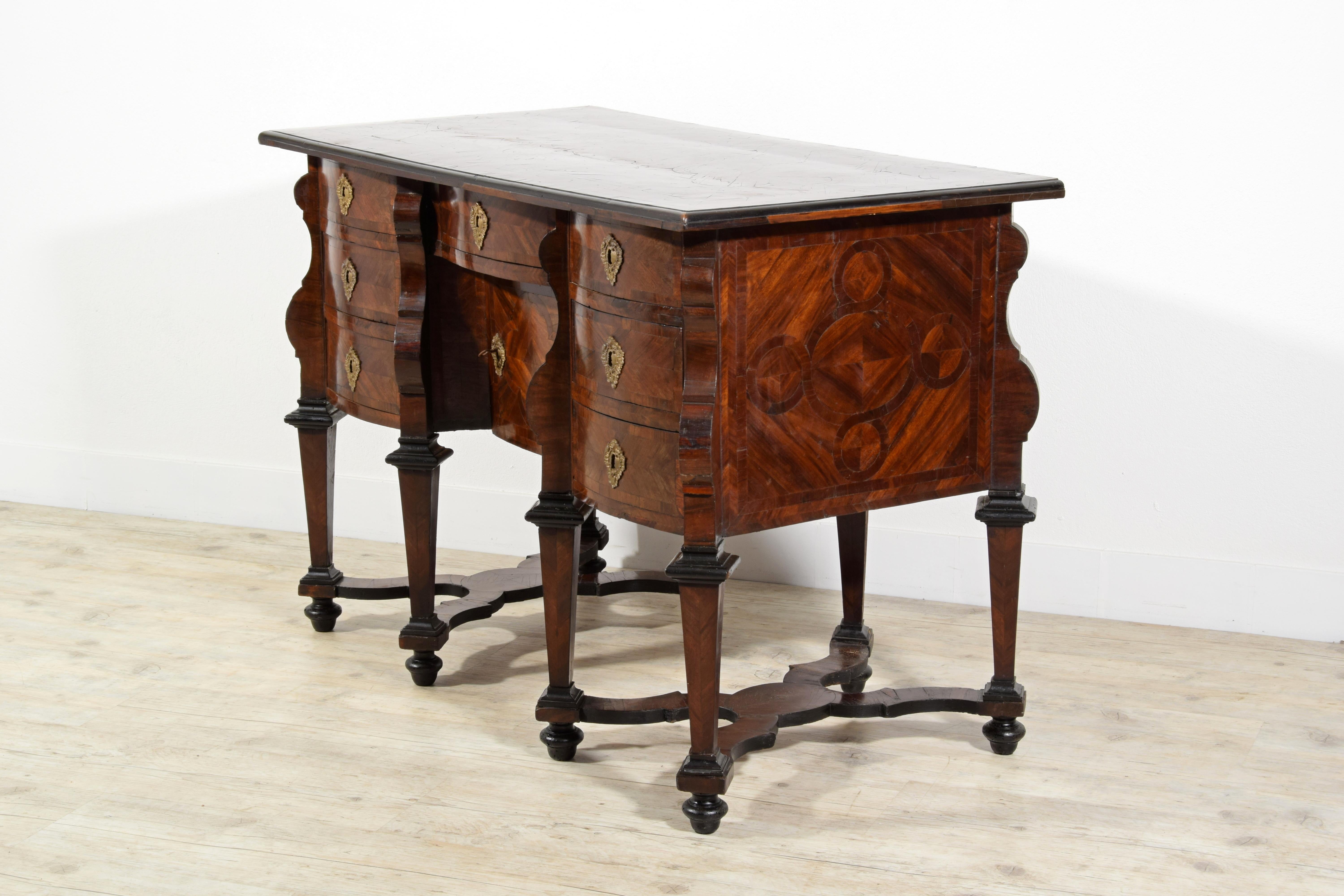  18th Century, Italian Veneered Wood Bureau Mazzarina For Sale 6