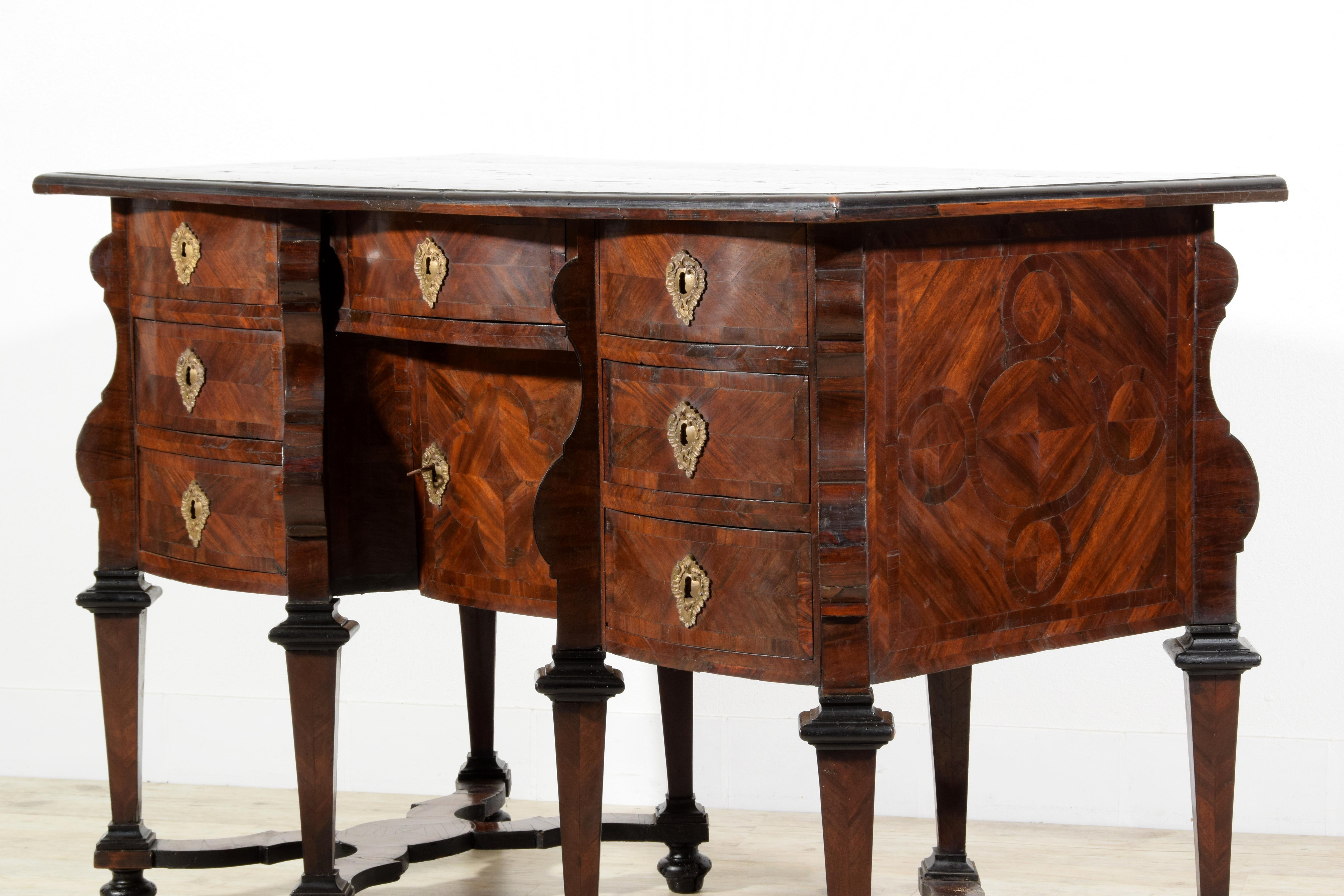  18th Century, Italian Veneered Wood Bureau Mazzarina For Sale 9