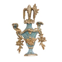 Fragmento de urna mural italiana del siglo XVIII tallada y pintada