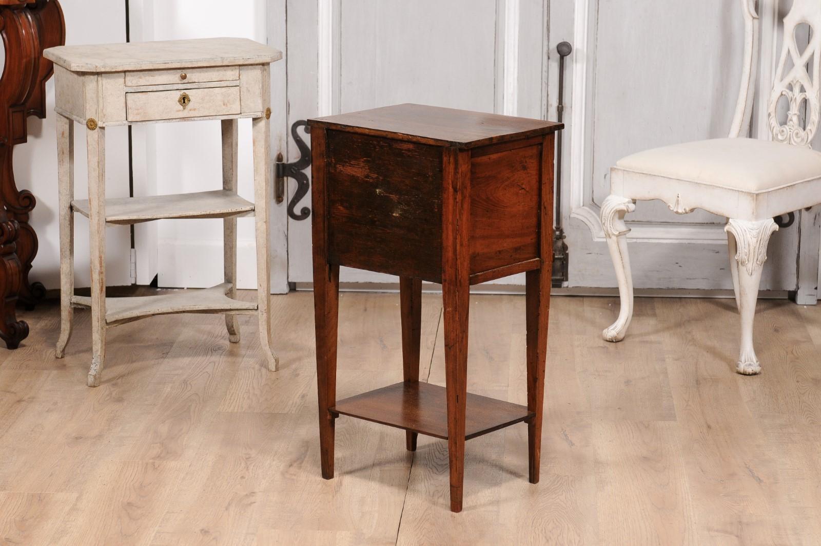 18th Century Italian Walnut Bedside Table with Three Drawers and Tapering Legs For Sale 4