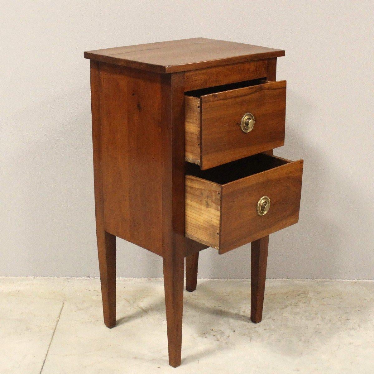 18th Century Italian Walnut Bedside Table with Two Drawers and Tapered Legs 2