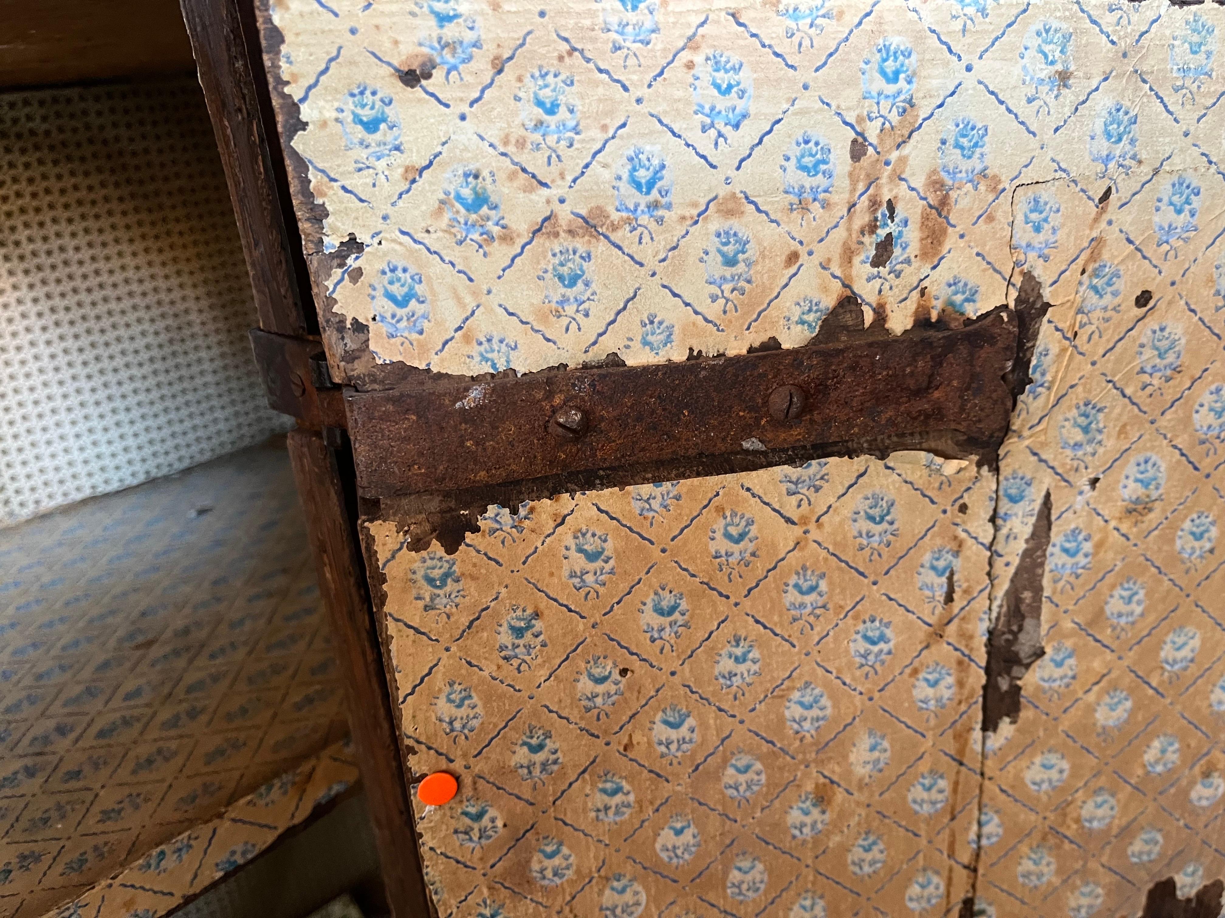 Buffet / Credenza in noce italiano del XVIII secolo in vendita 2