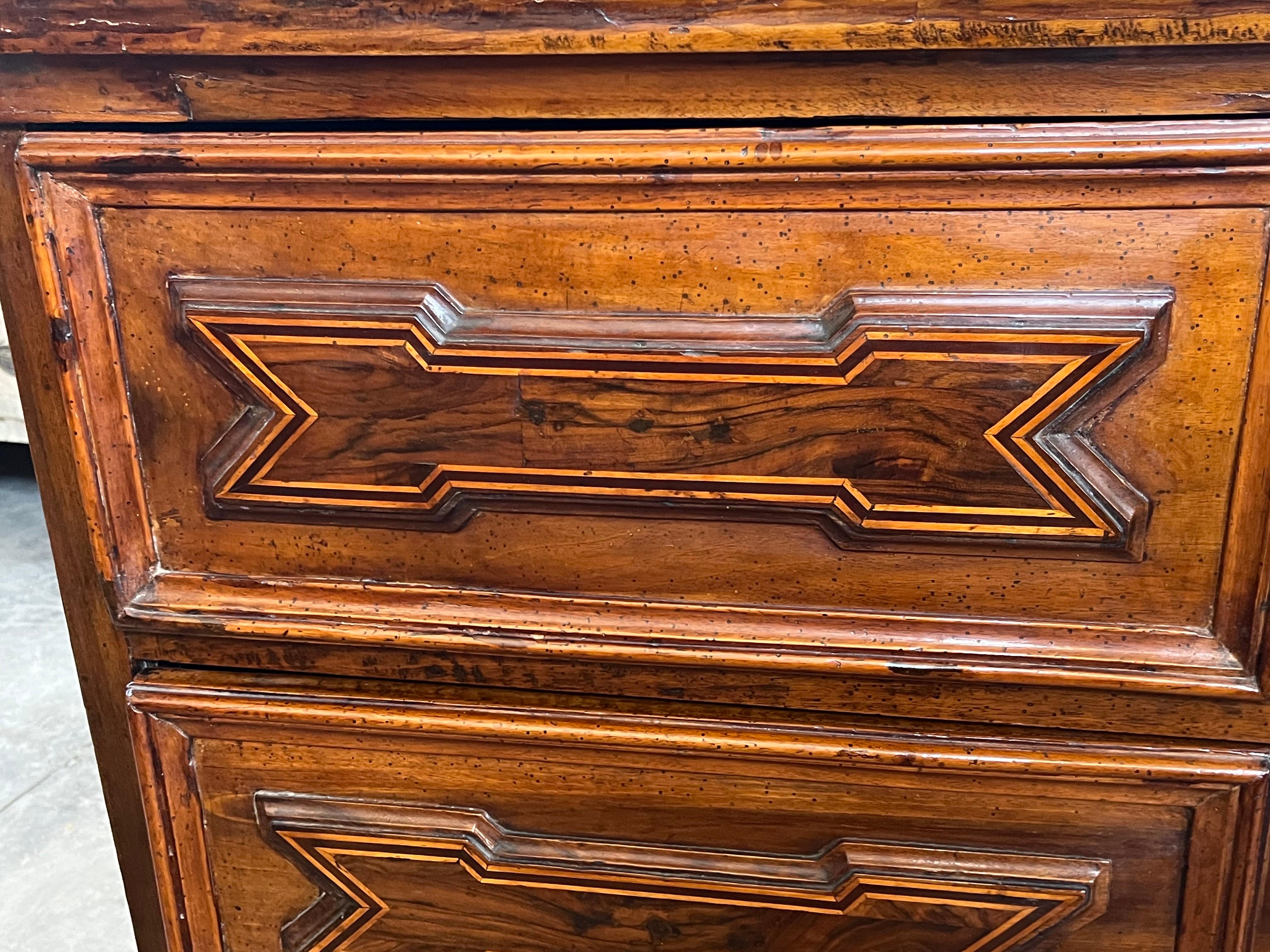 18th Century Italian Walnut Chest Of Drawers / Commode With Inlay For Sale 13