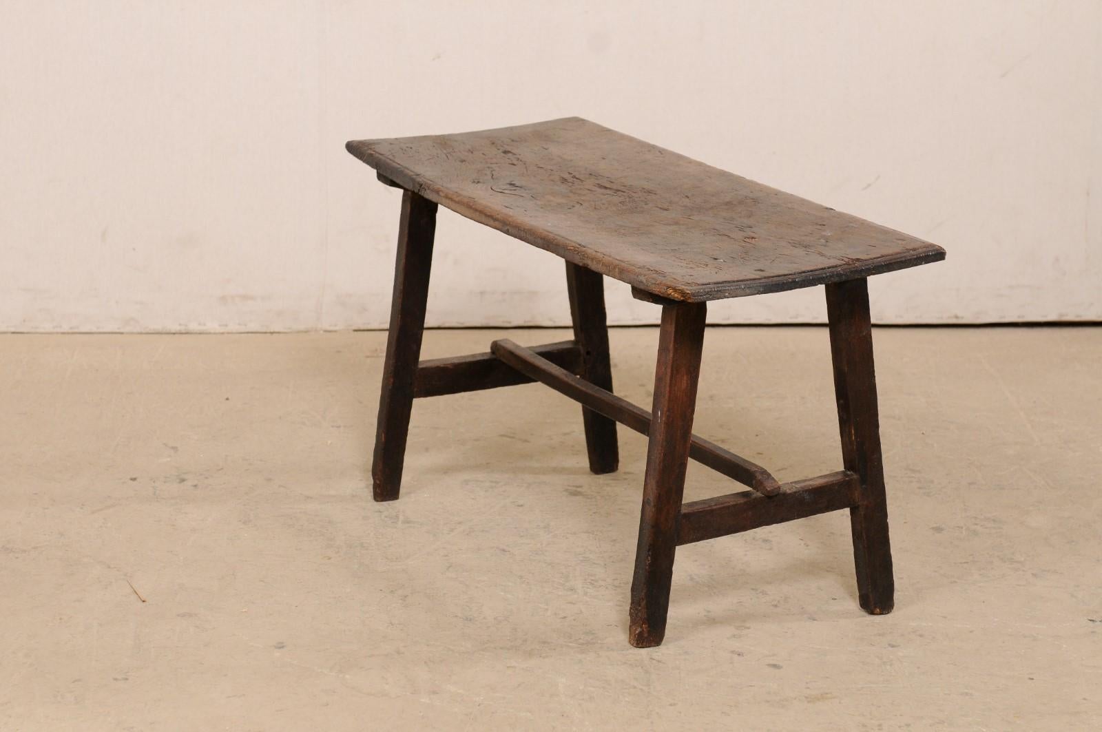 18th Century Italian Walnut Coffee Table, Beautifully Simple & Rustic For Sale 4