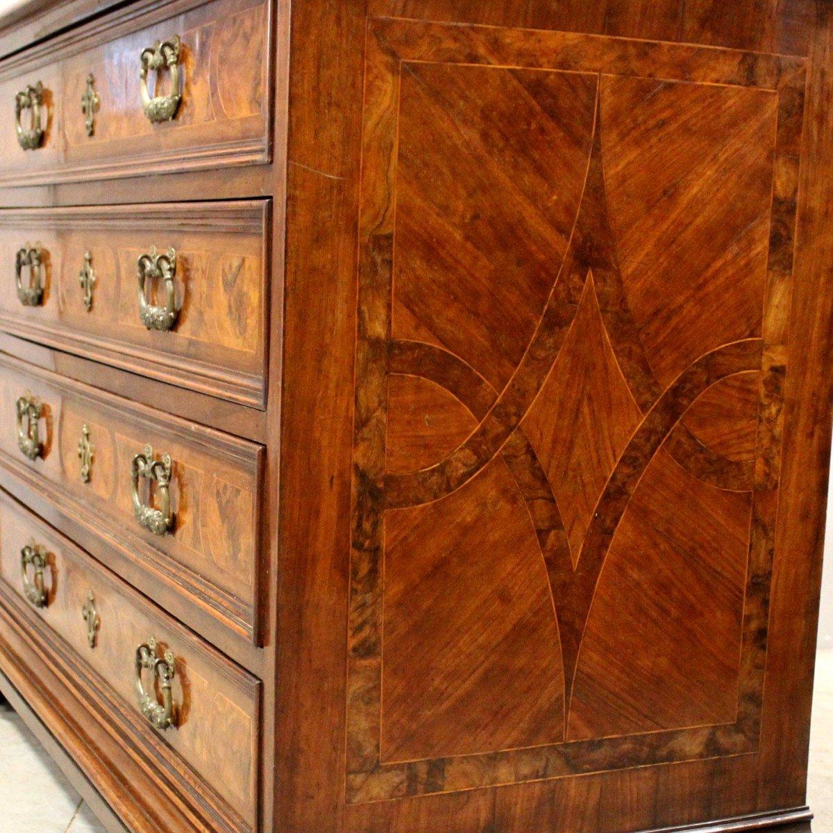 18th Century Italian Walnut Commode with Four Drawers and Ornate Hardware In Good Condition For Sale In Atlanta, GA