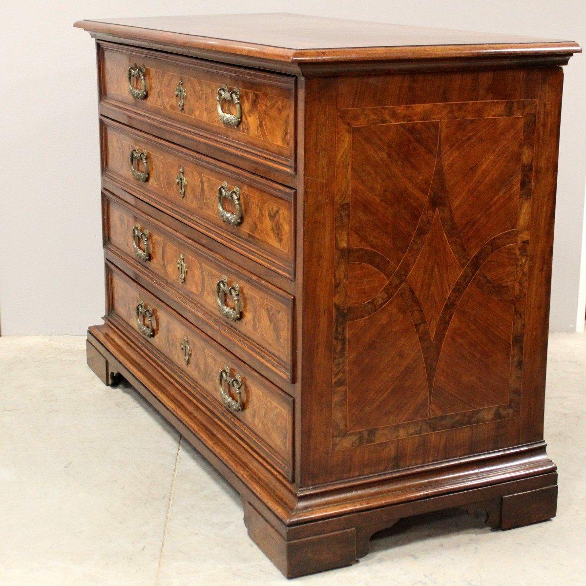 18th Century Italian Walnut Commode with Four Drawers and Ornate Hardware For Sale 1