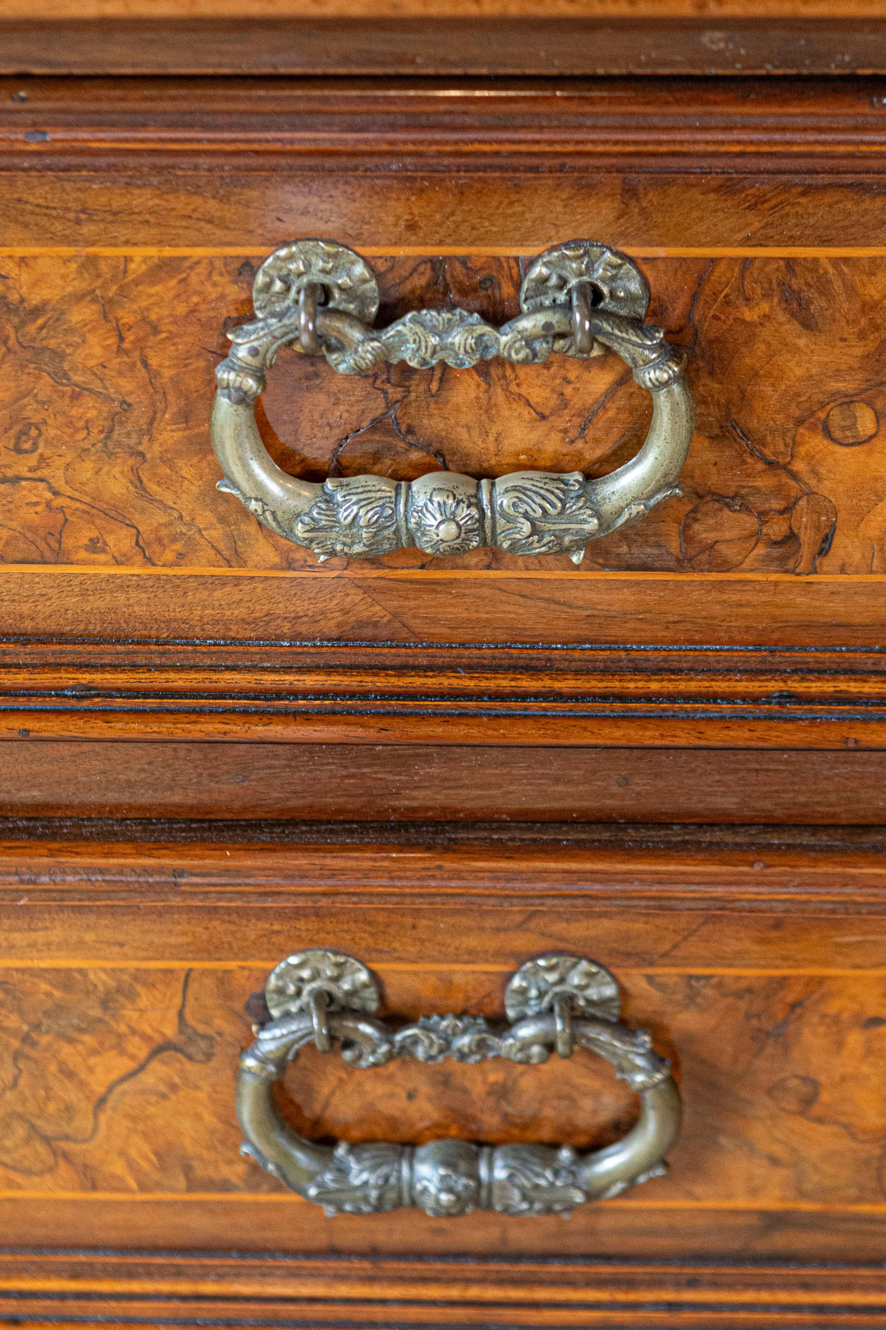 18th Century Italian Walnut Commode with Four Drawers and Ornate Hardware For Sale 1