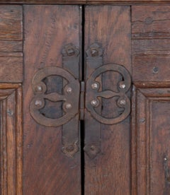 18th Century Italian Walnut Console Cupboard