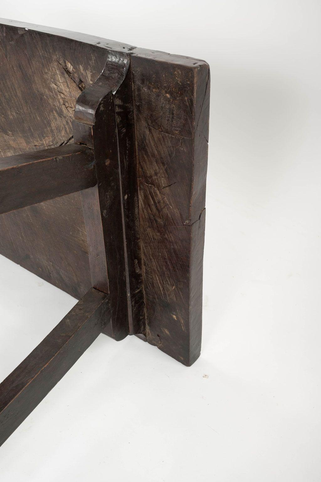 18th Century Italian Walnut Console For Sale 5