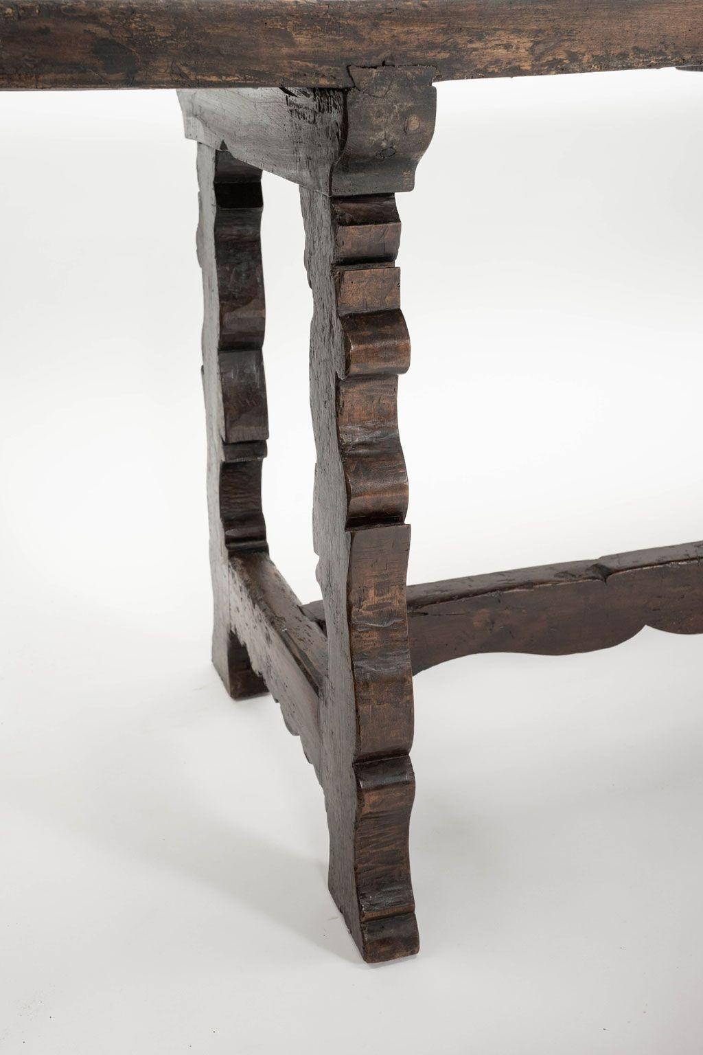18th Century Italian Walnut Console For Sale 10