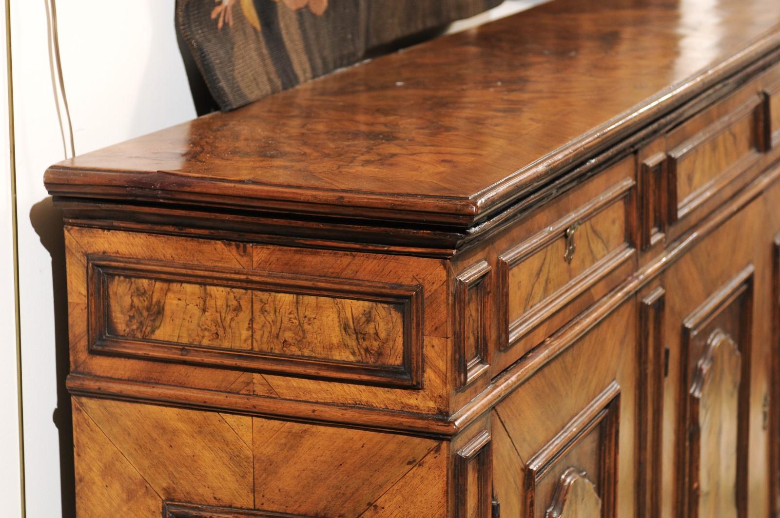 18th Century Italian Walnut Credenza  6