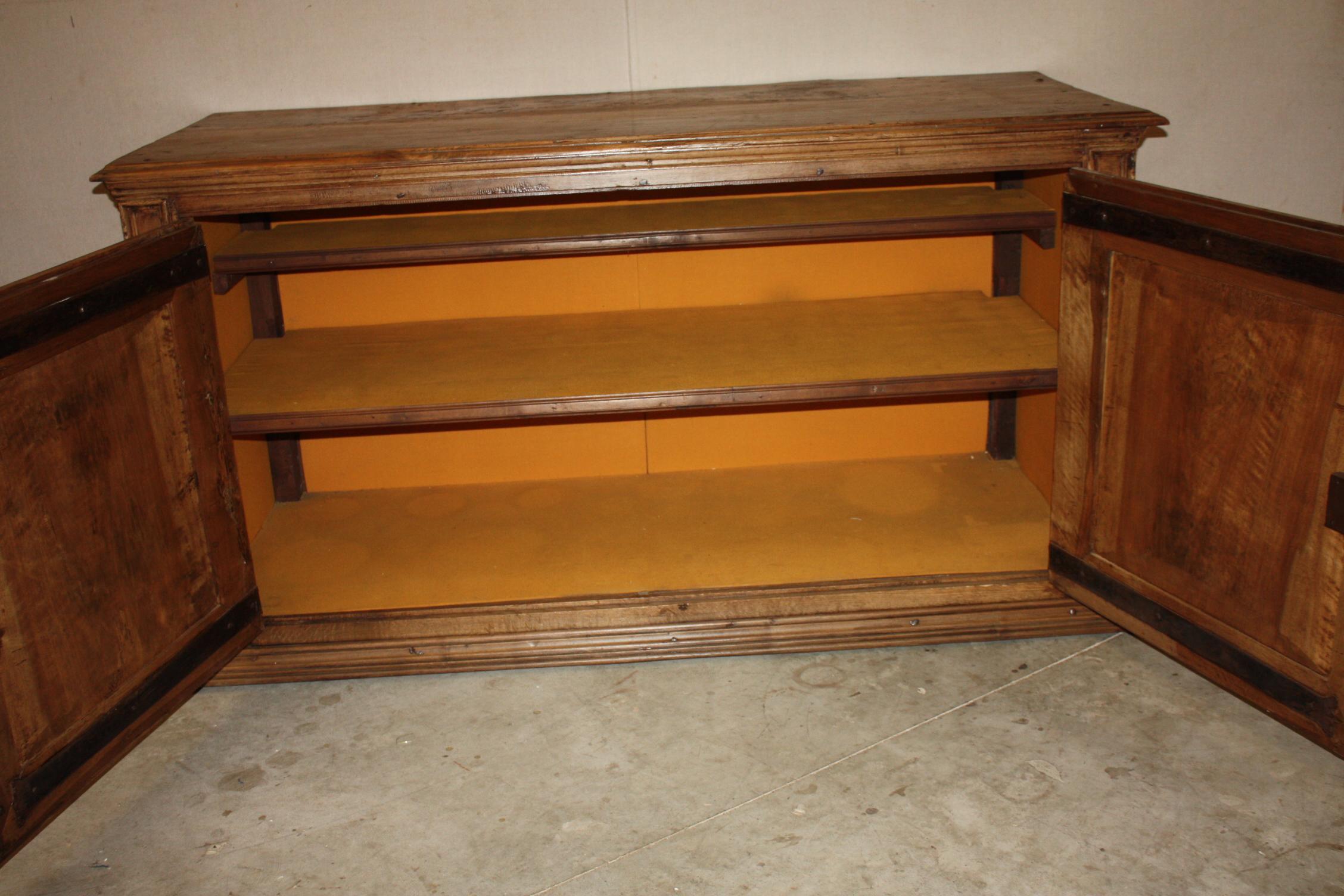 18th Century Italian Walnut Credenza 2