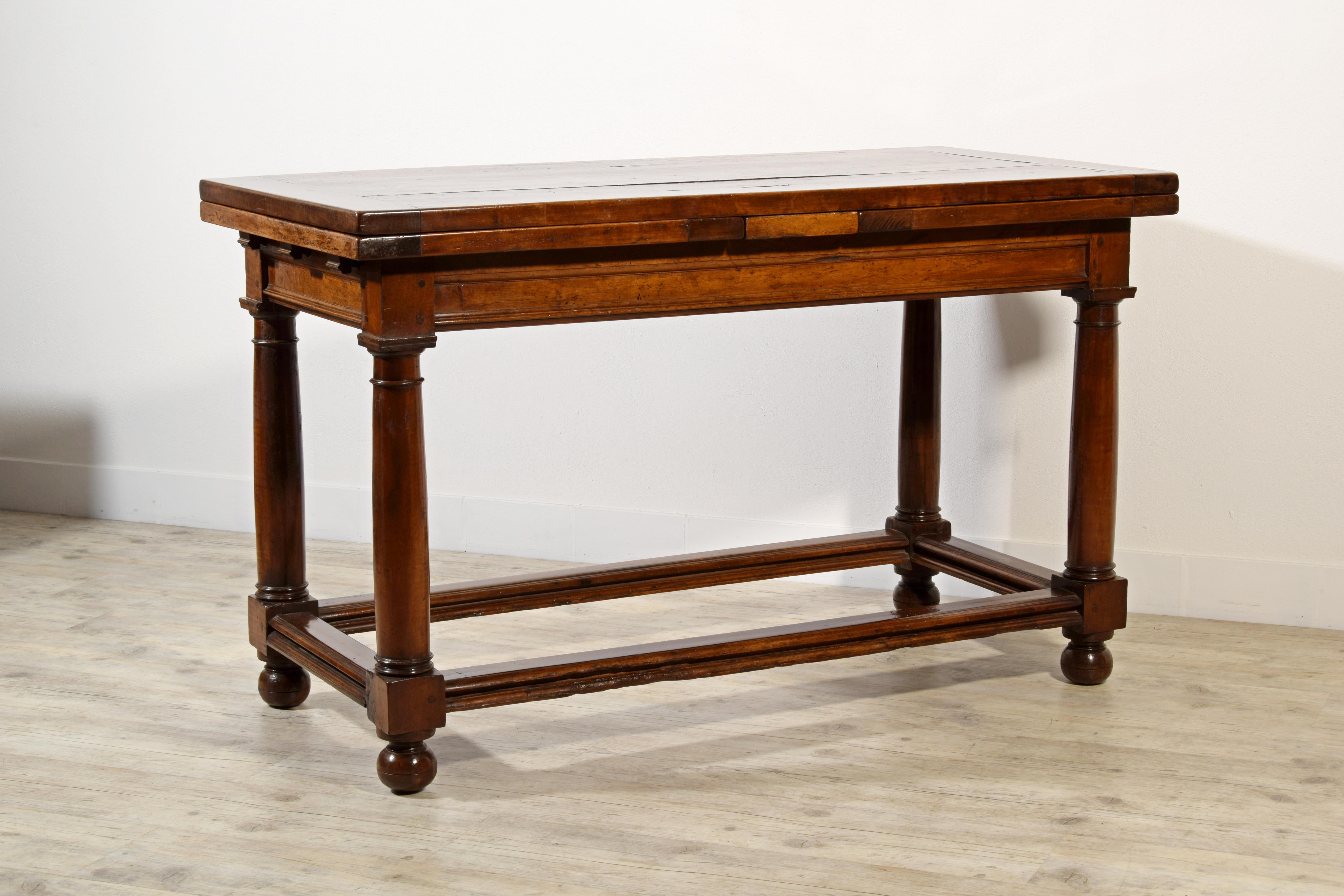 Hand-Carved 18TH Century, Italian Walnut Extendable Table For Sale