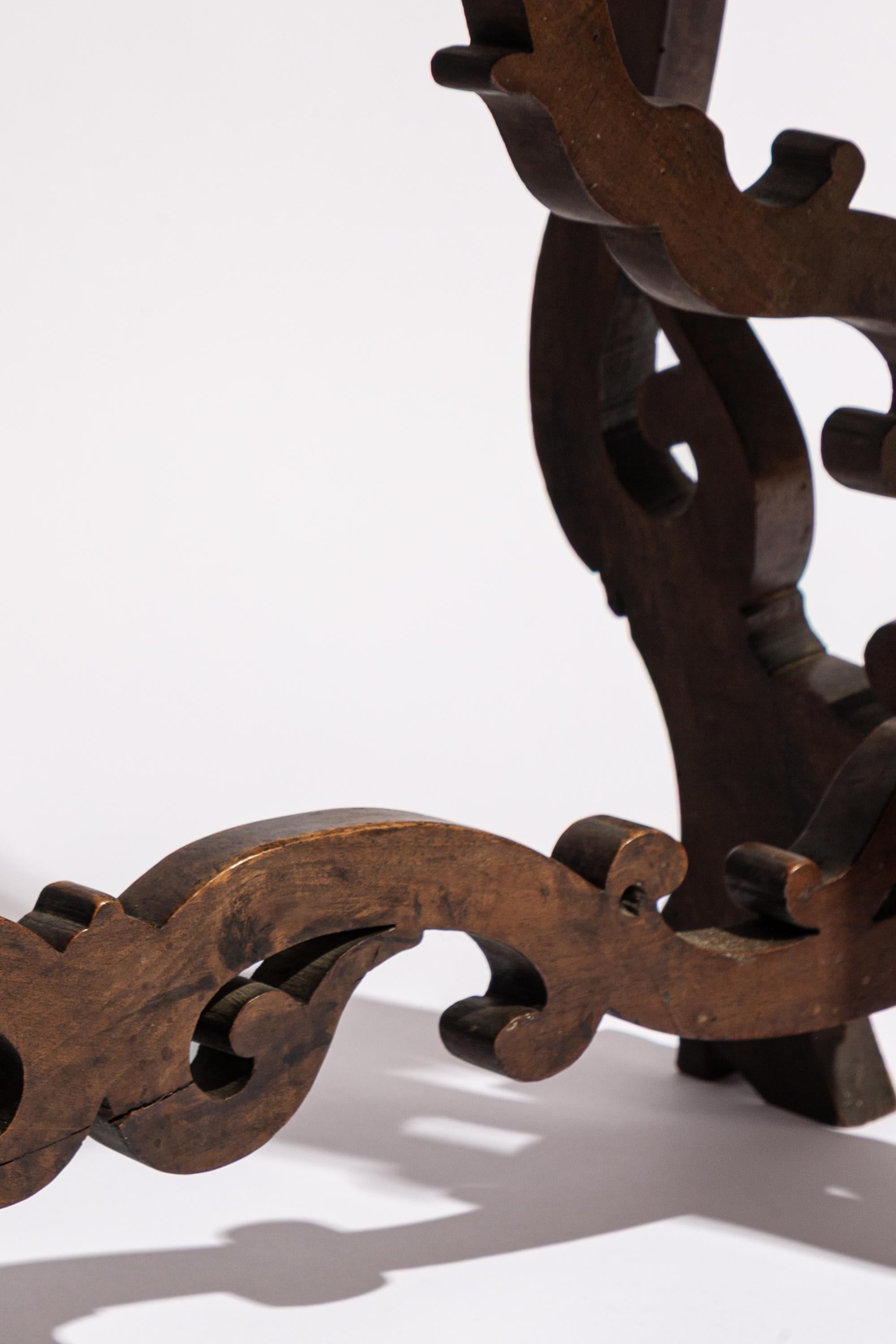 18th Century Italian Walnut Fratino Console Table In Good Condition For Sale In London, GB