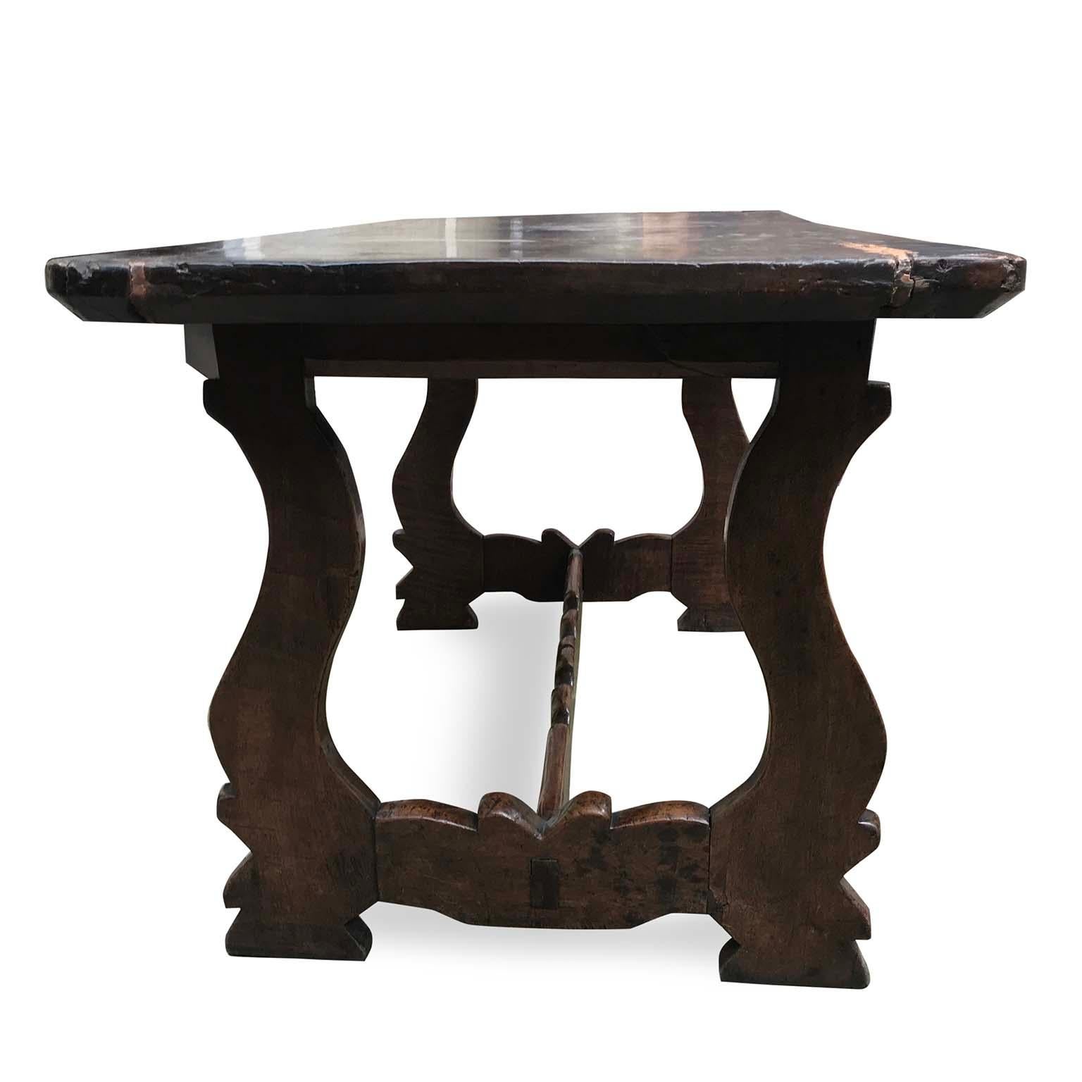 18th Century Italian Fratino Table with Lyre Legs Solid Walnut Rectangular Table For Sale 1
