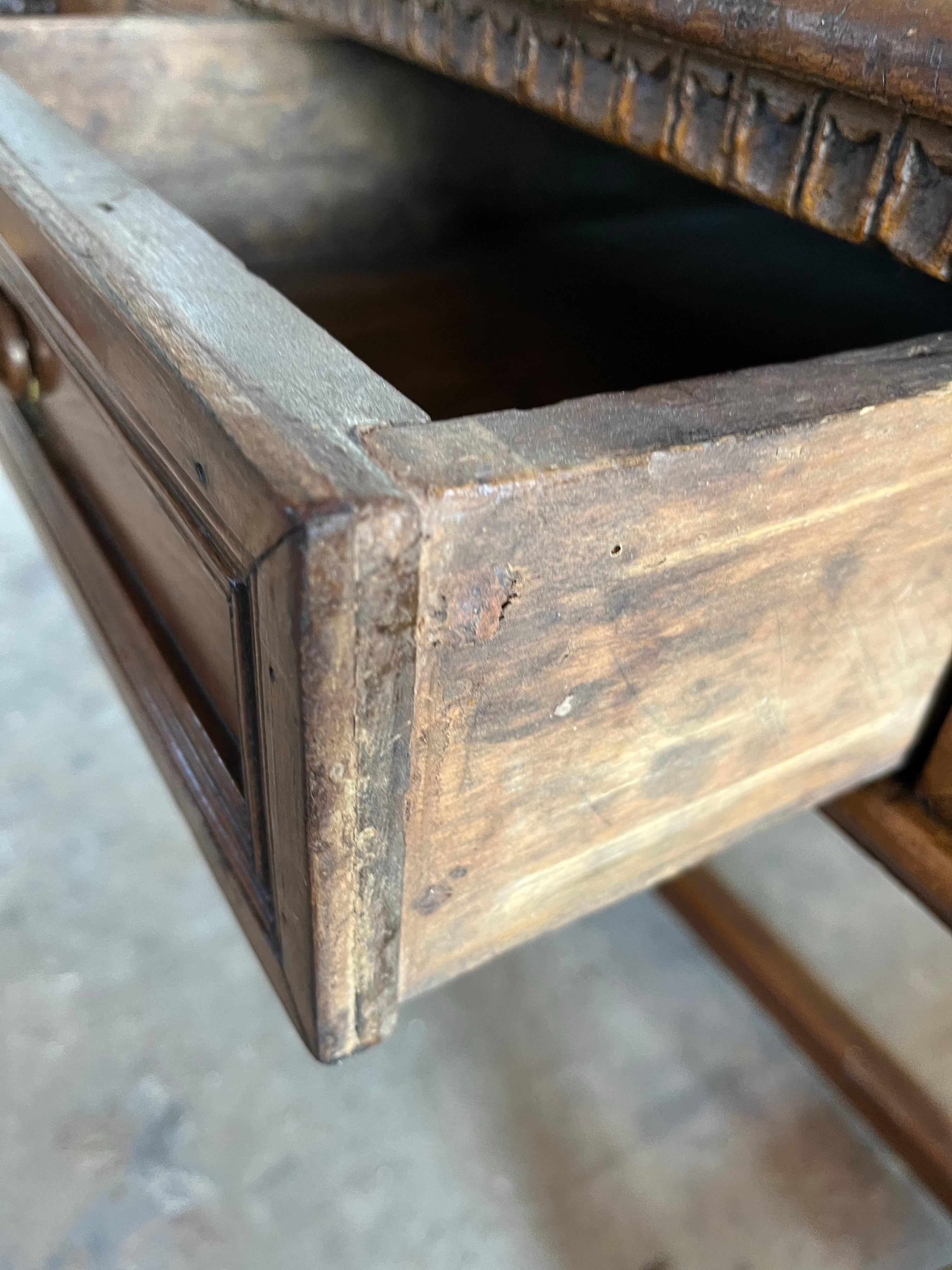 18th Century Italian Walnut Kitchen Table / Work Table For Sale 7