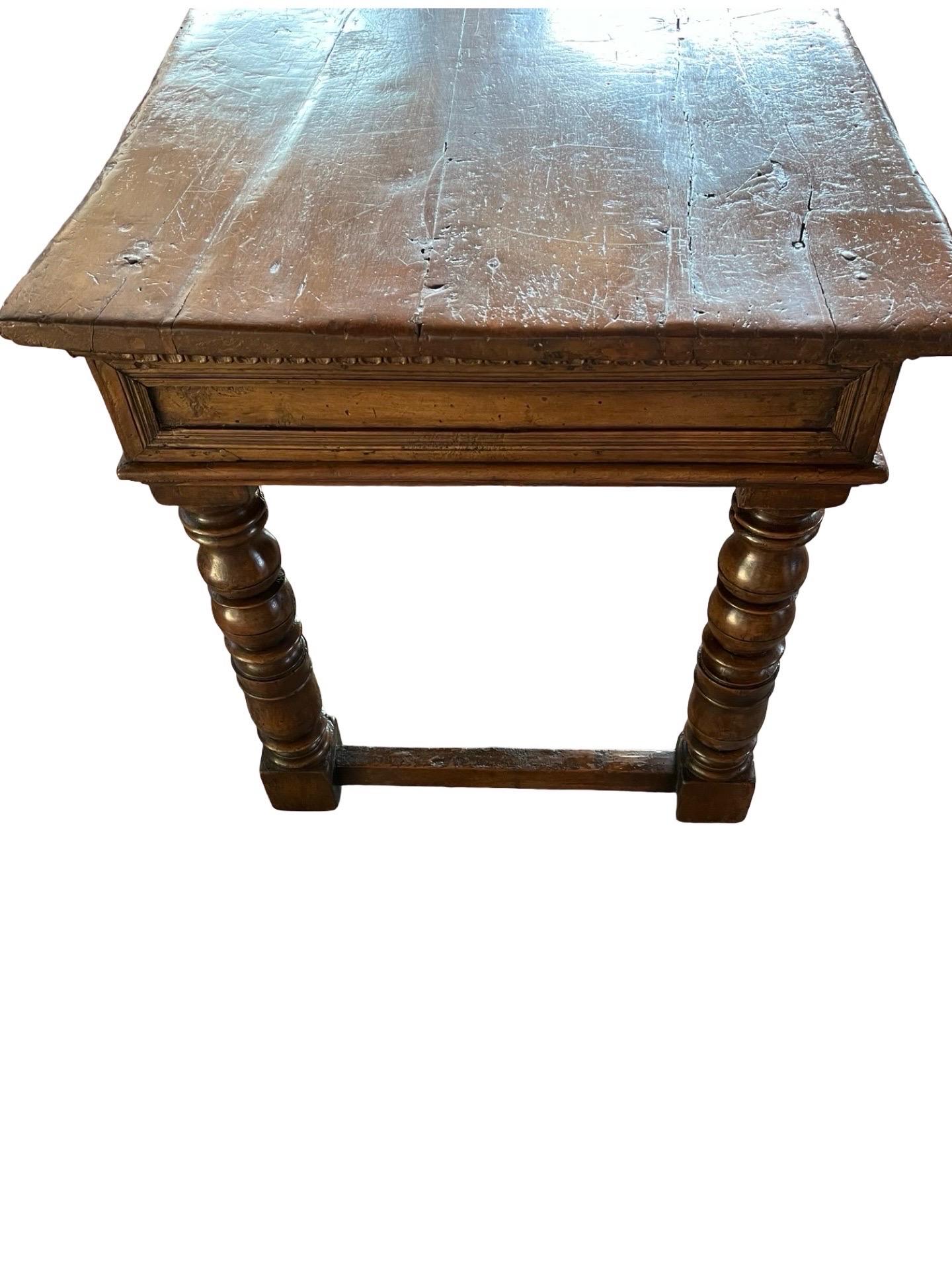 18th Century Italian Walnut Kitchen Table / Work Table For Sale 3