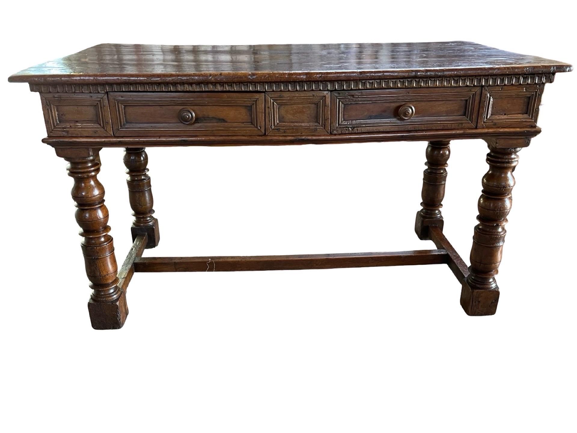 18th Century Italian Walnut Kitchen Table / Work Table For Sale 4