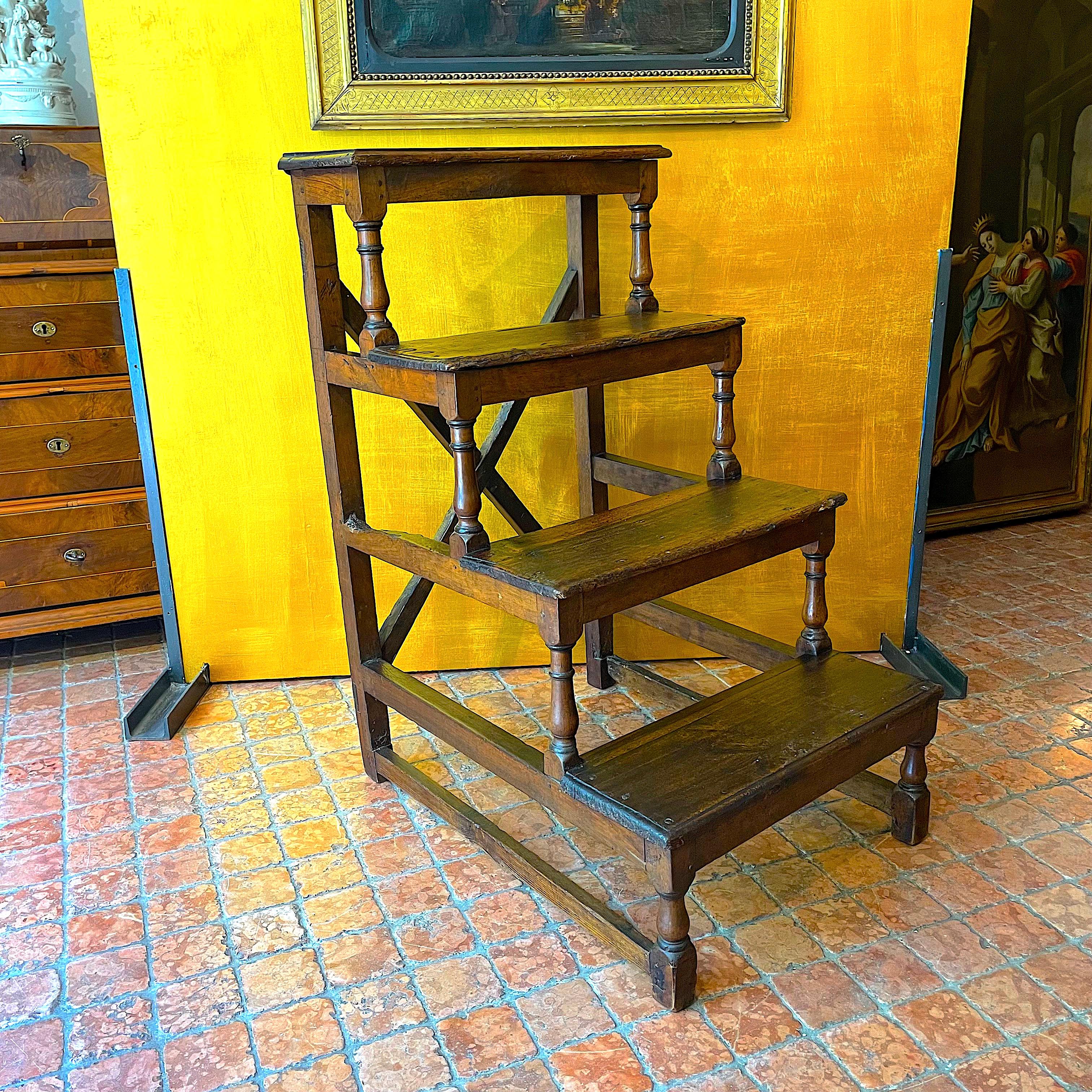 18th Century Italian Walnut Library Ladder Rocchetto Baroque Style Staircase 3