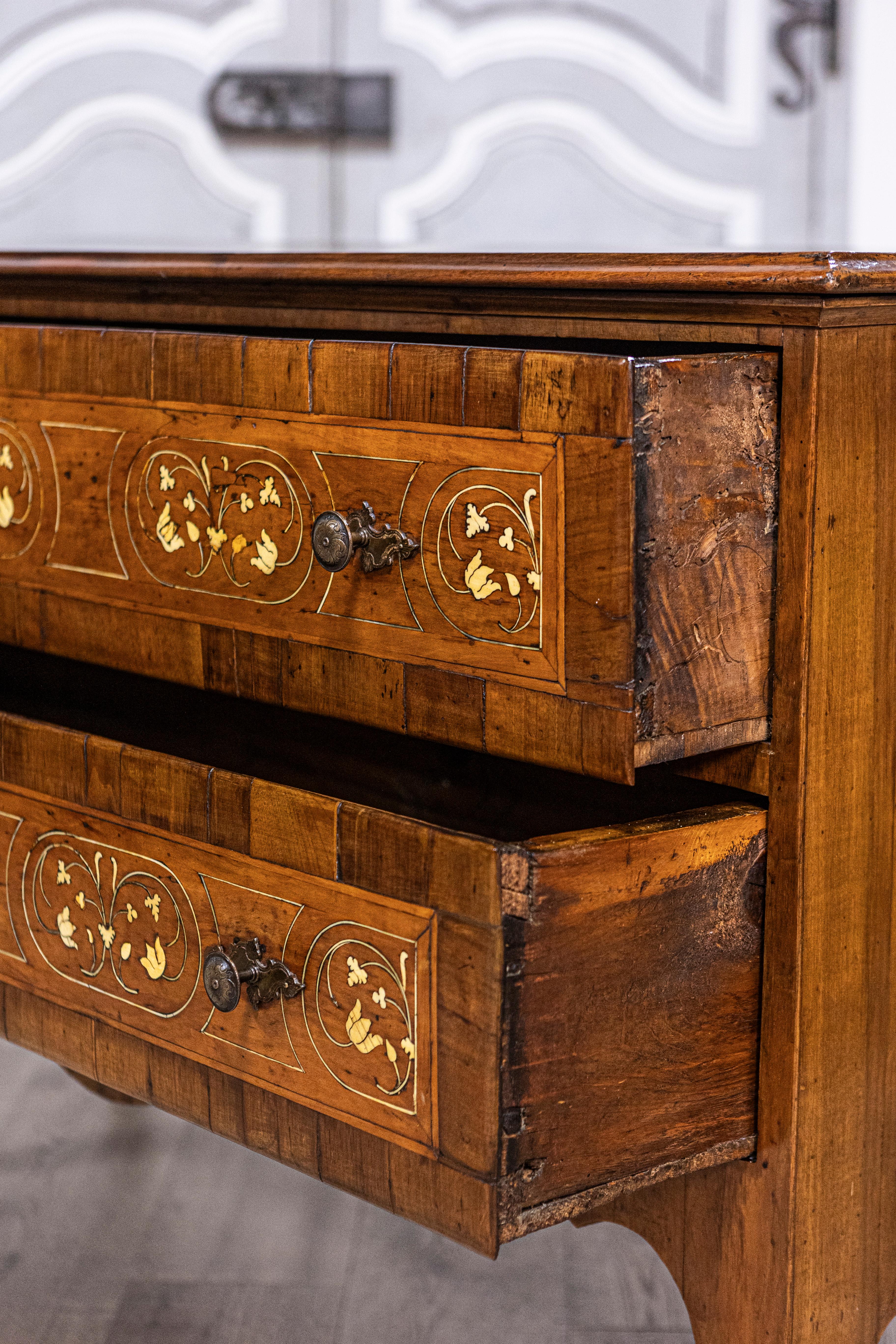 18th Century Italian Walnut, Mahogany and Ash Two-Drawer Commode with Marquetry For Sale 9