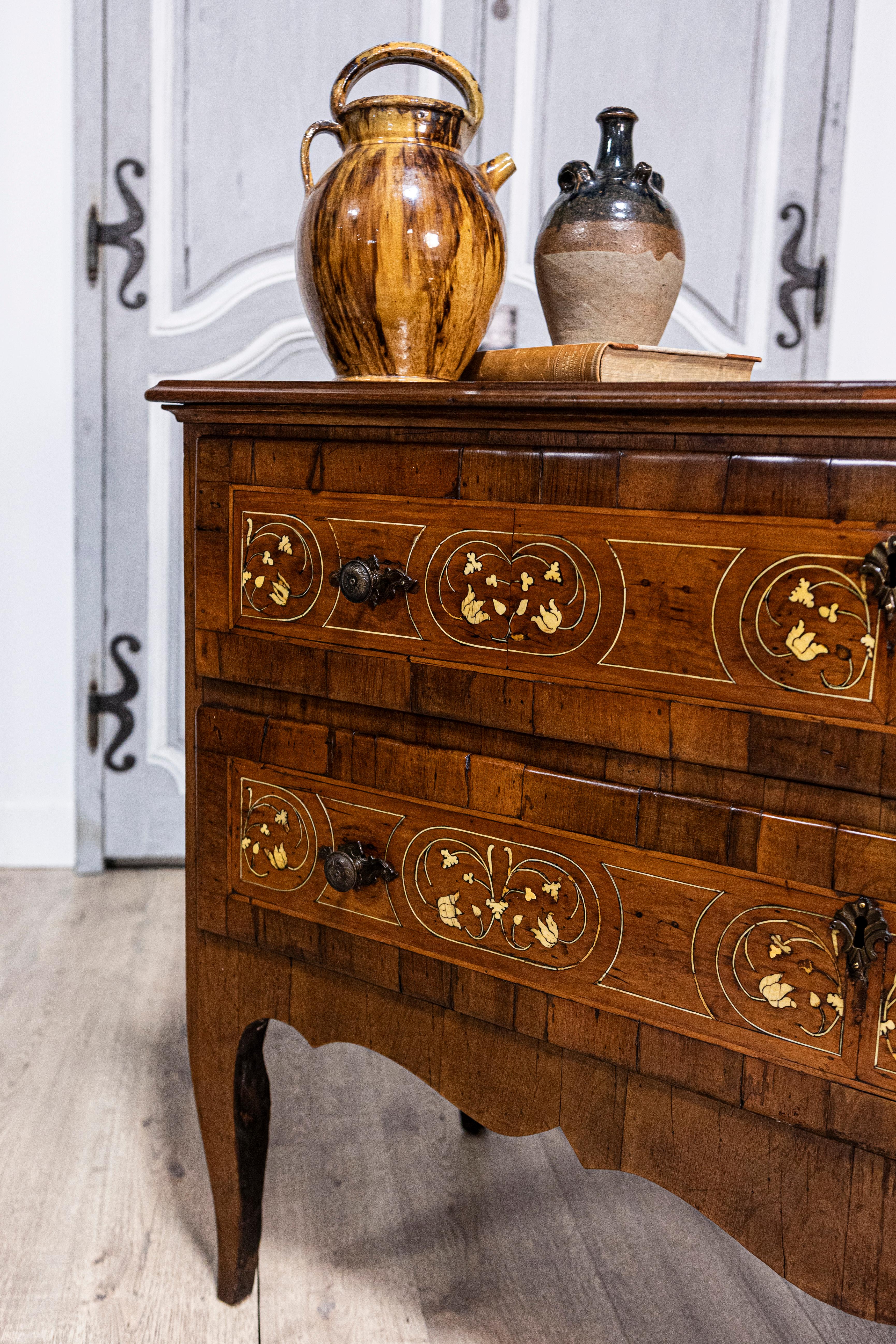 18th Century Italian Walnut, Mahogany and Ash Two-Drawer Commode with Marquetry For Sale 16