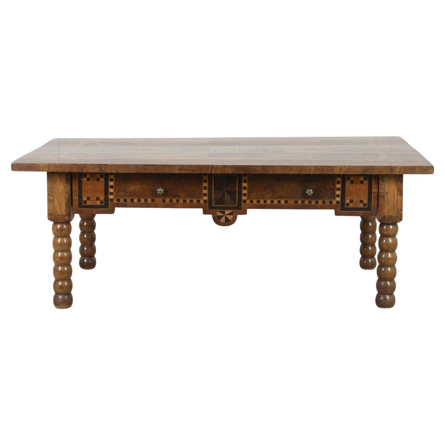 Mesa italiana de marquetería de nogal del siglo XVIII en venta