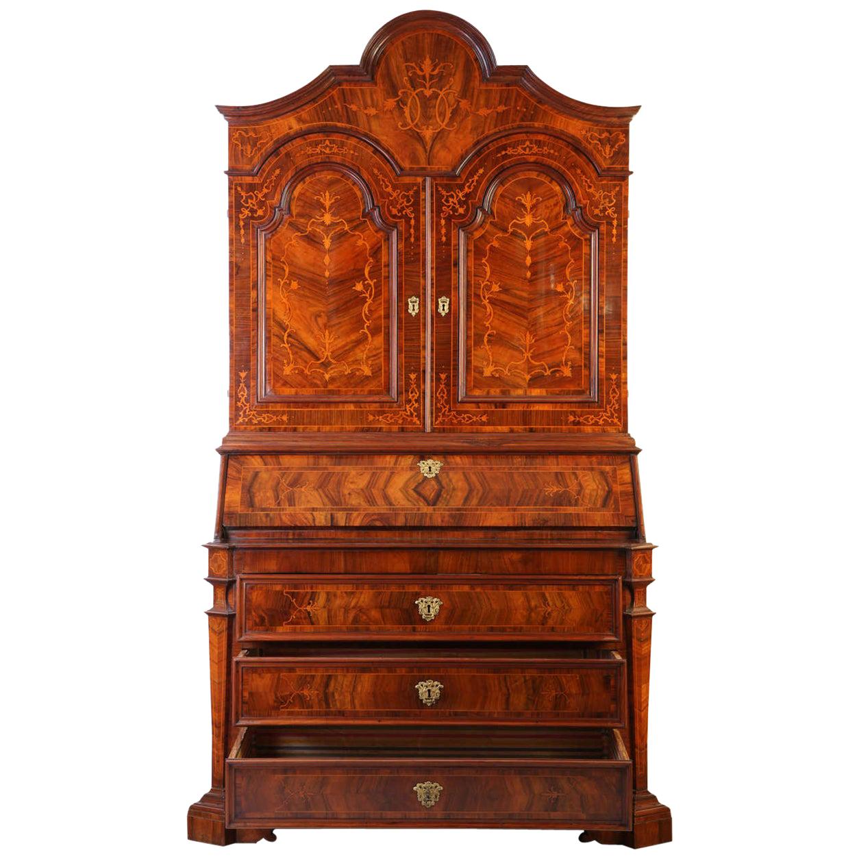 18th Century Italian Walnut Parquetry Important Bureau Cabinet Trumeaux For Sale