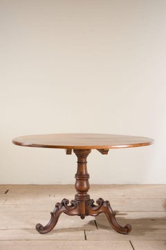 18th Century Italian walnut tilt top table