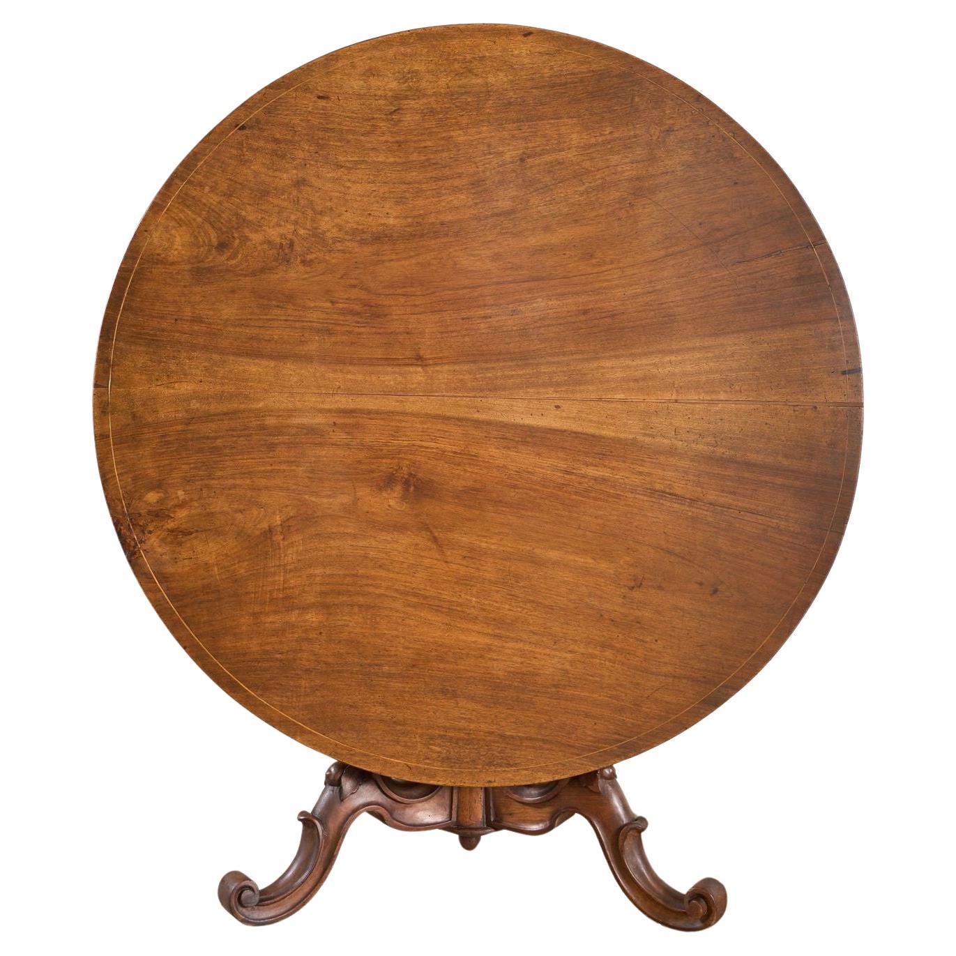 18th Century Italian walnut tilt top table For Sale