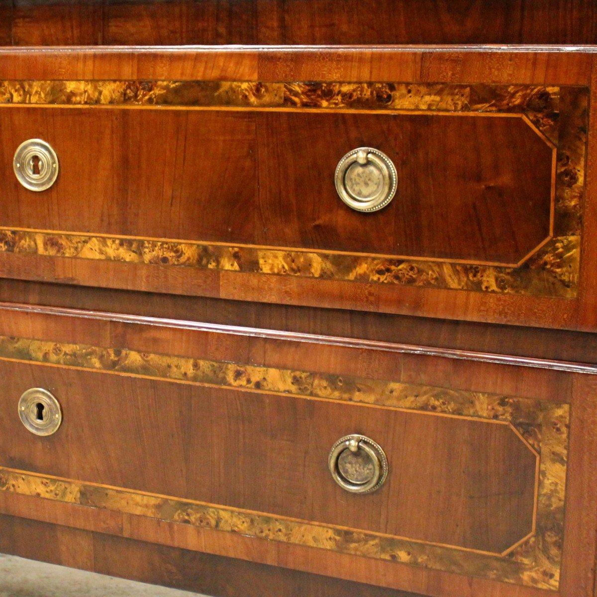 18th Century Italian Walnut Two Drawer Commode with Tapered Legs For Sale 2