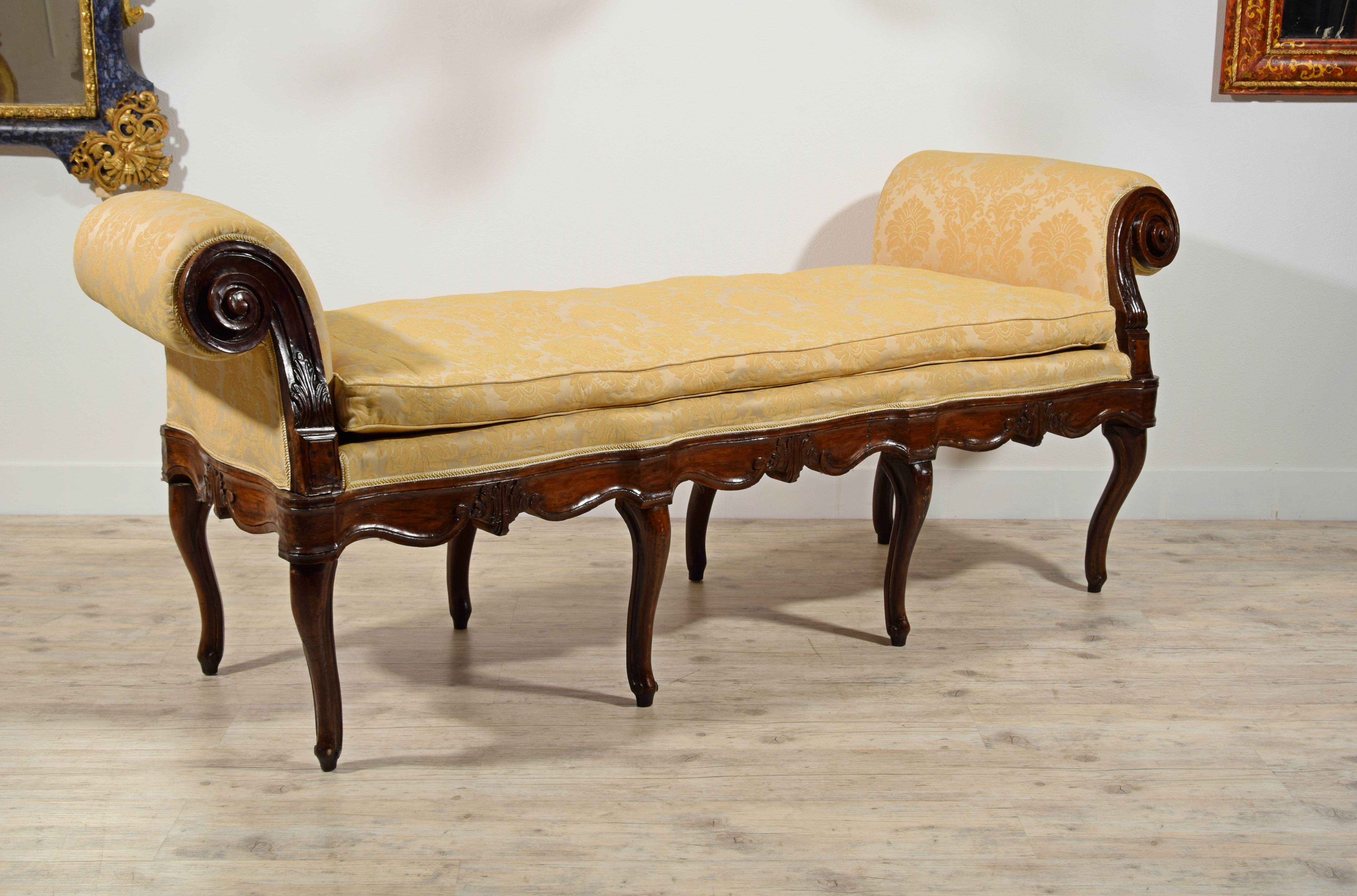 18th Century, Italian Walnut Wood Bench 2