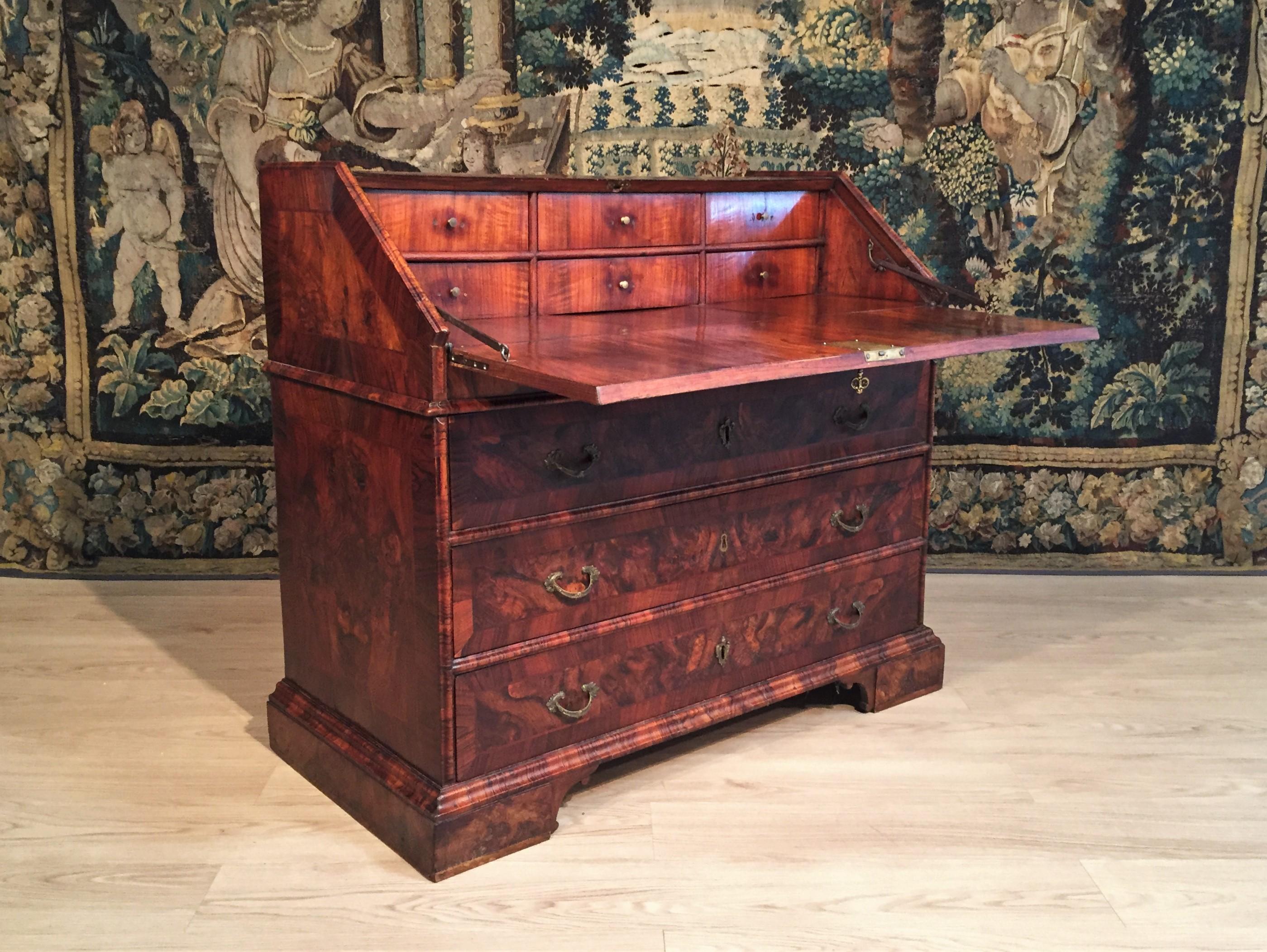 Nutwood 18th Century, Italian Walnut Wood Bureau Chest of Drawer For Sale