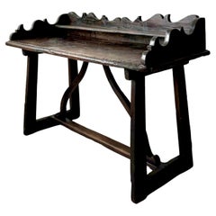 18th century Italian Walnut Writing Table/Console