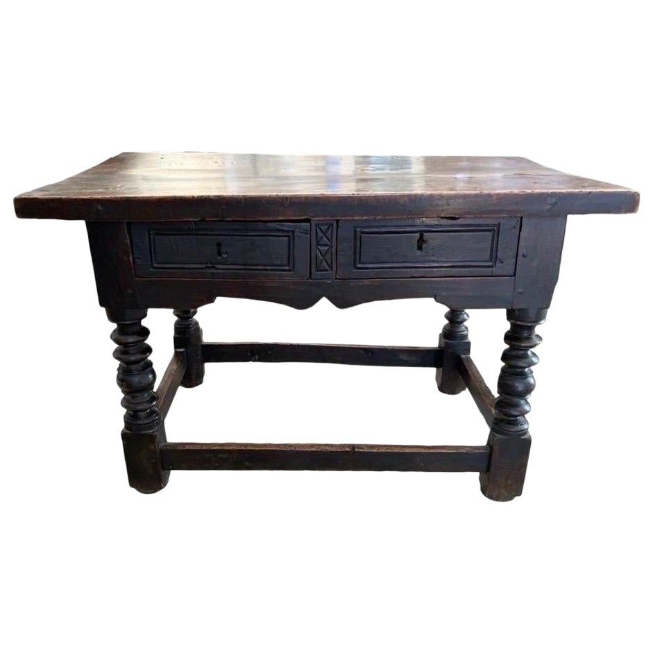 Mesa auxiliar de madera de haya italiana del siglo XVIII