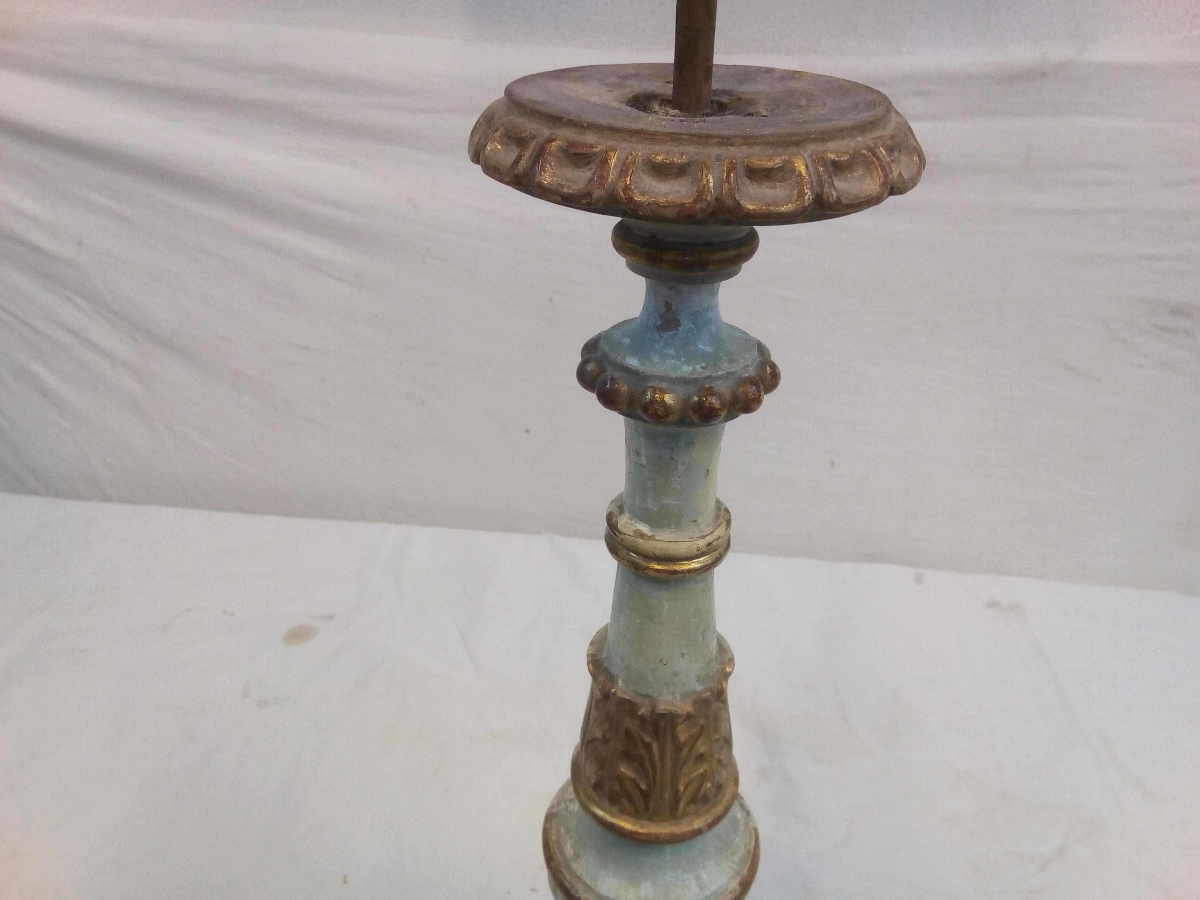 18th Century Italian Wood Candleholder of Order of the Sacred Heart For Sale 2