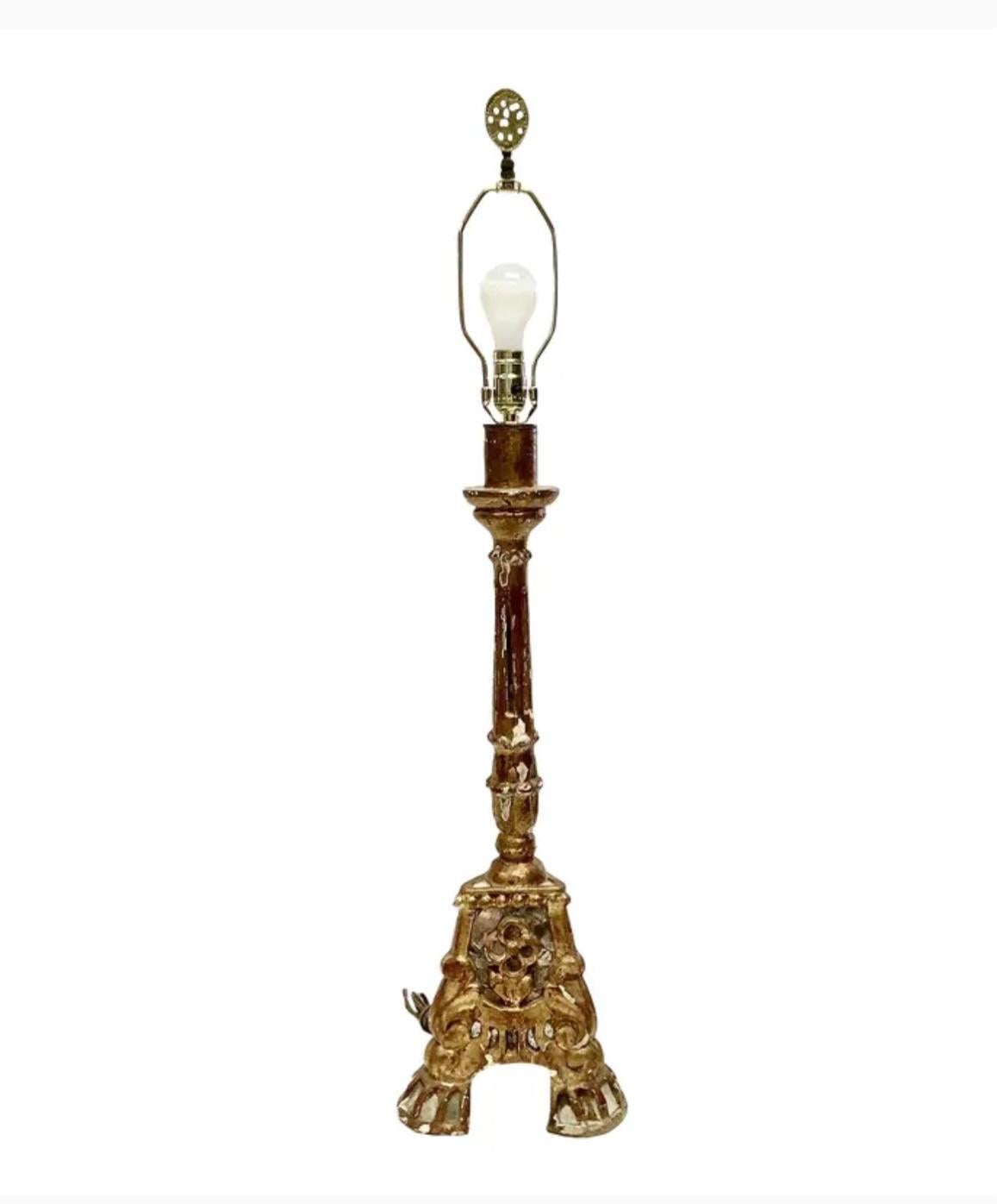 18th Century Italian Wooden Gilt Pricket Lamp For Sale 5