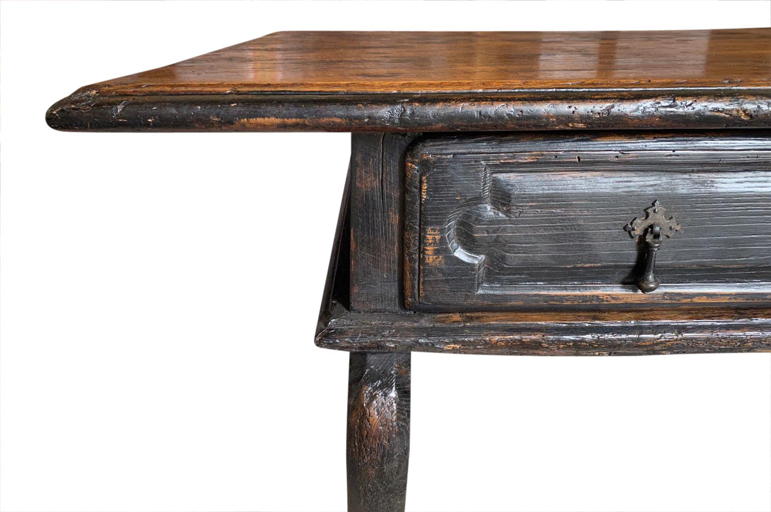 Table à écrire italienne du XVIIIe siècle, bureau en vente 4