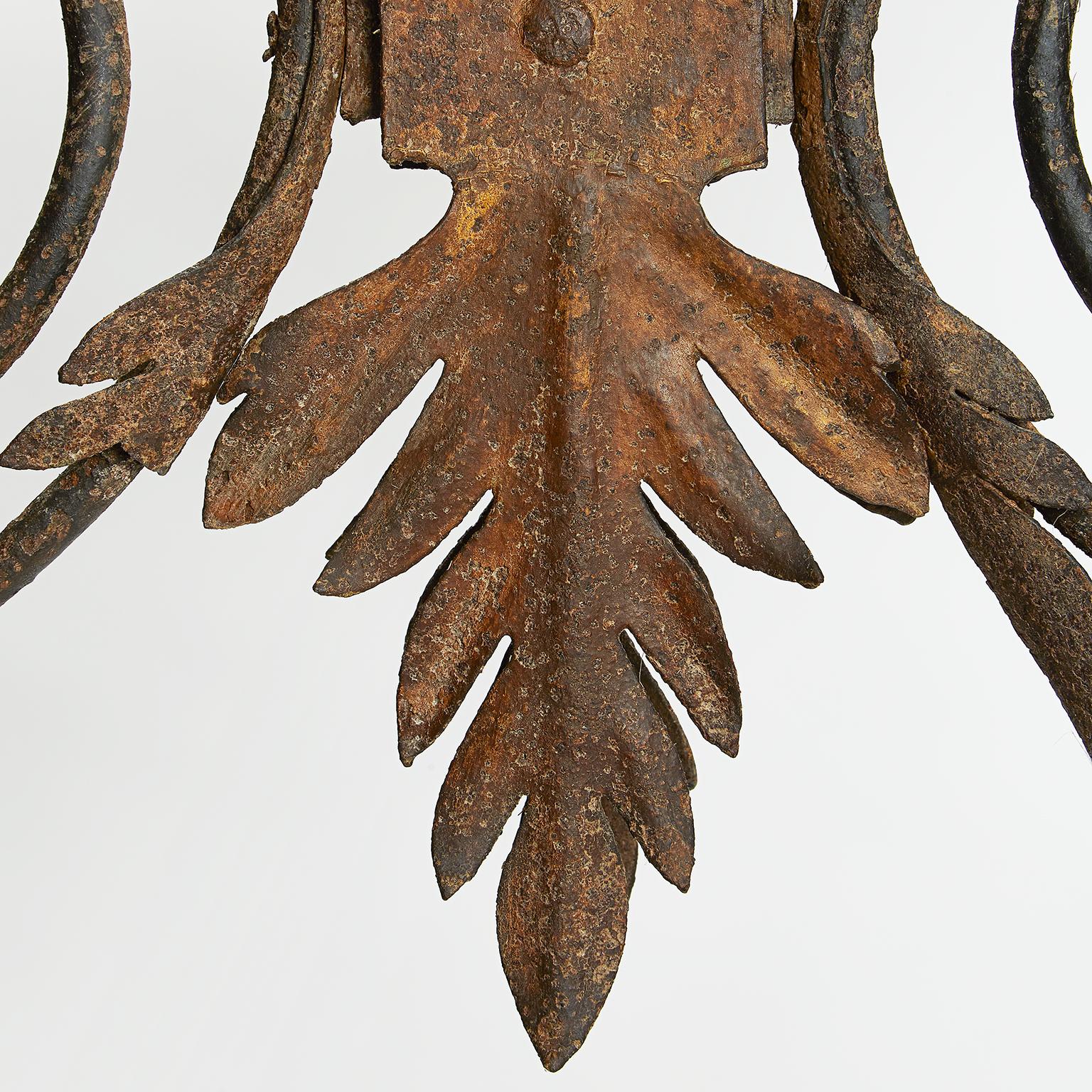 18. Jahrhundert großes Schild mit Adler gekrönt Eisen doppelseitige italienische Zeichen (Geschmiedet) im Angebot