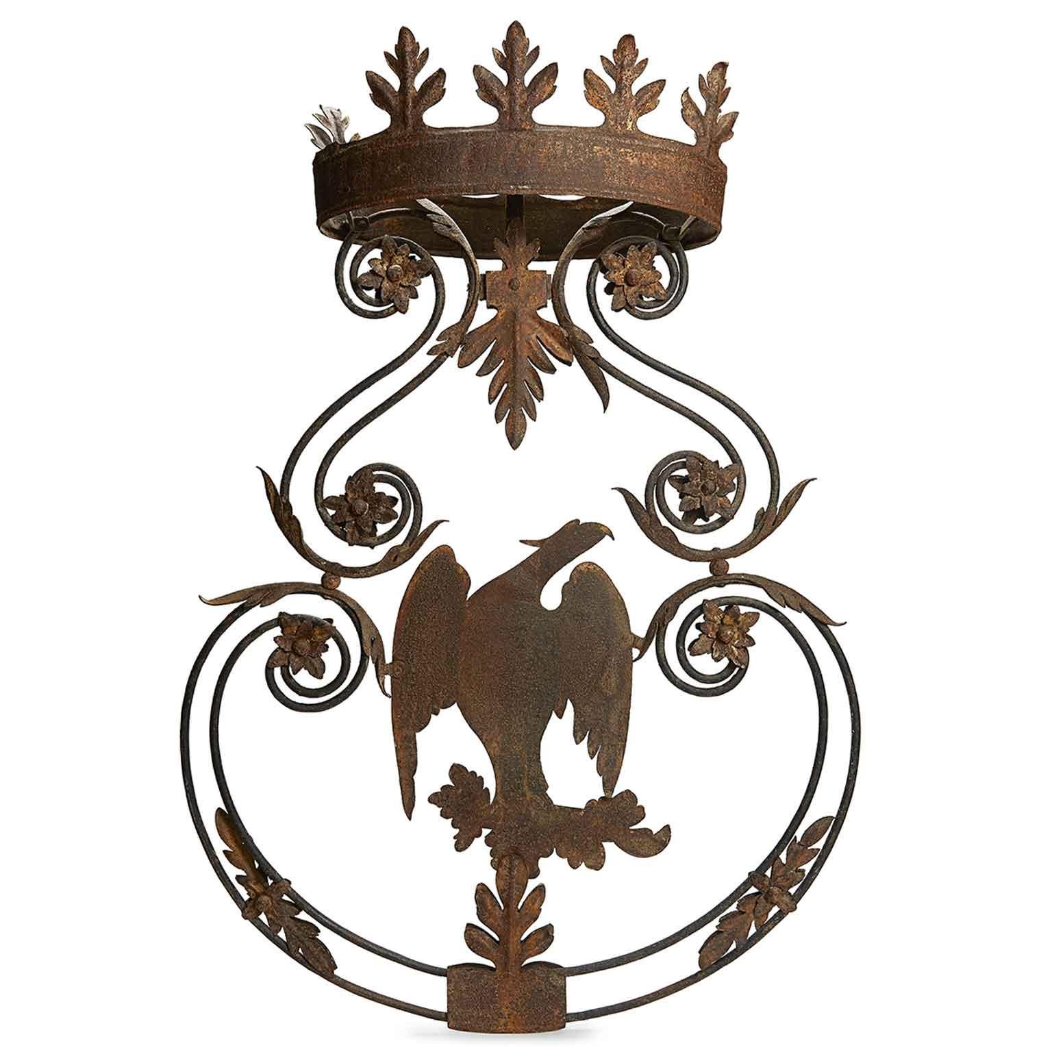 18. Jahrhundert großes Schild mit Adler gekrönt Eisen doppelseitige italienische Zeichen im Angebot 1